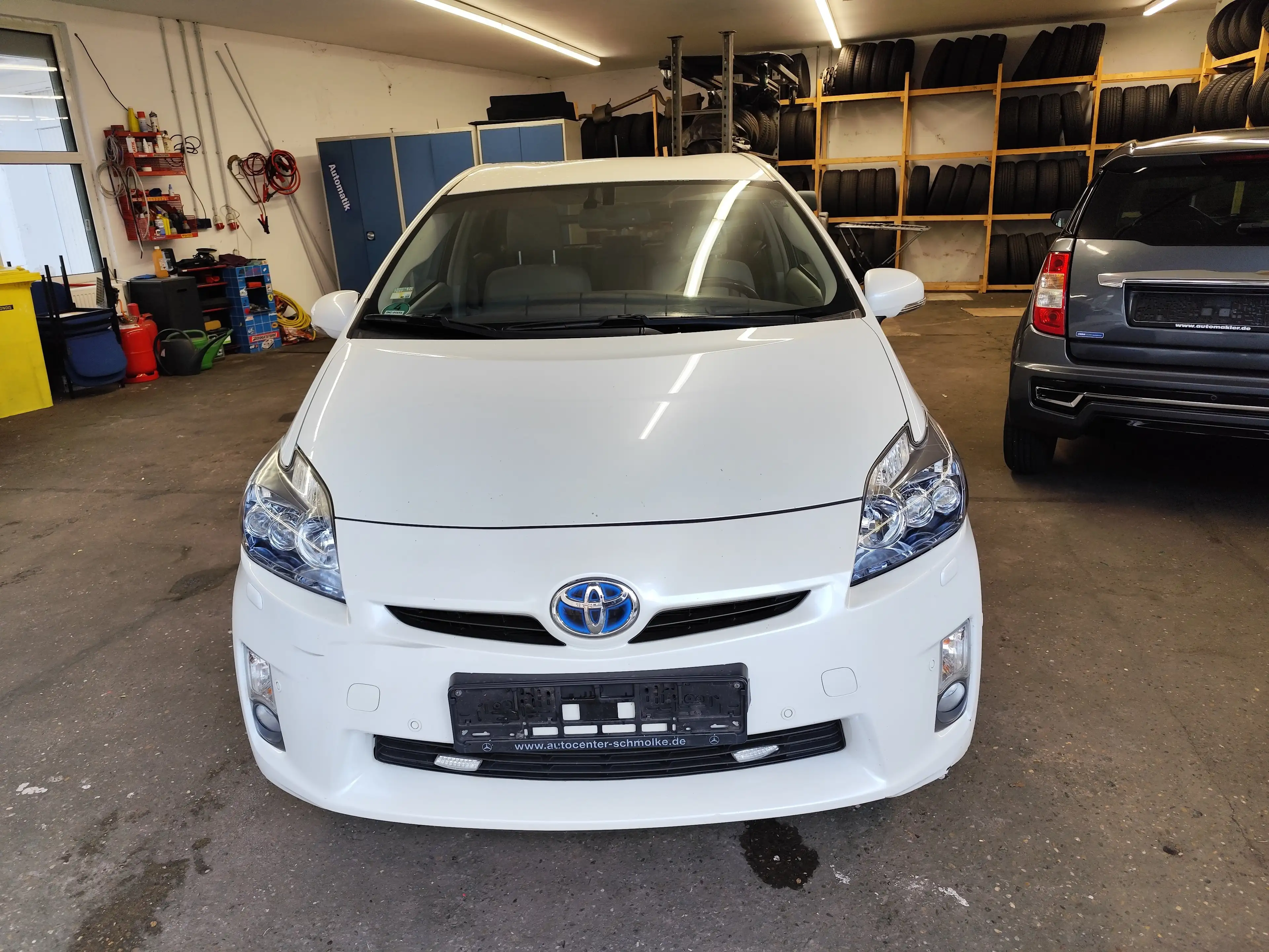 Toyota Prius (Hybrid) Executive Automatik Klima Navigation — photo 2