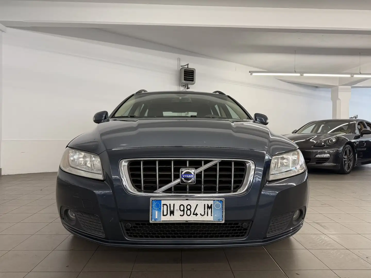 Volvo V70 V70 2.4 D Geartronic R-design - 2