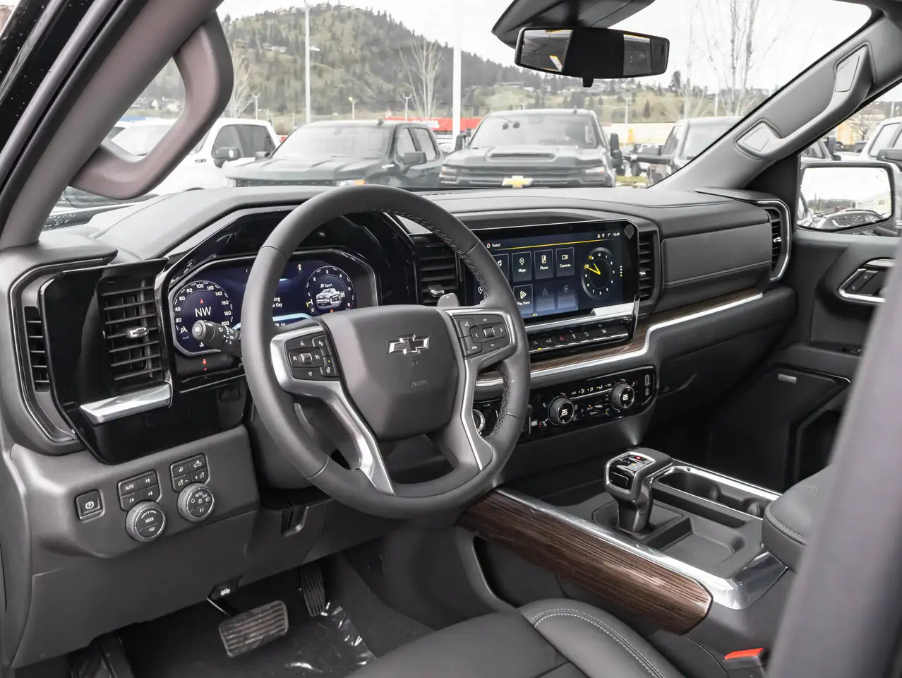 Chevrolet Silverado 1500 снимка Chevrolet Silverado 1500