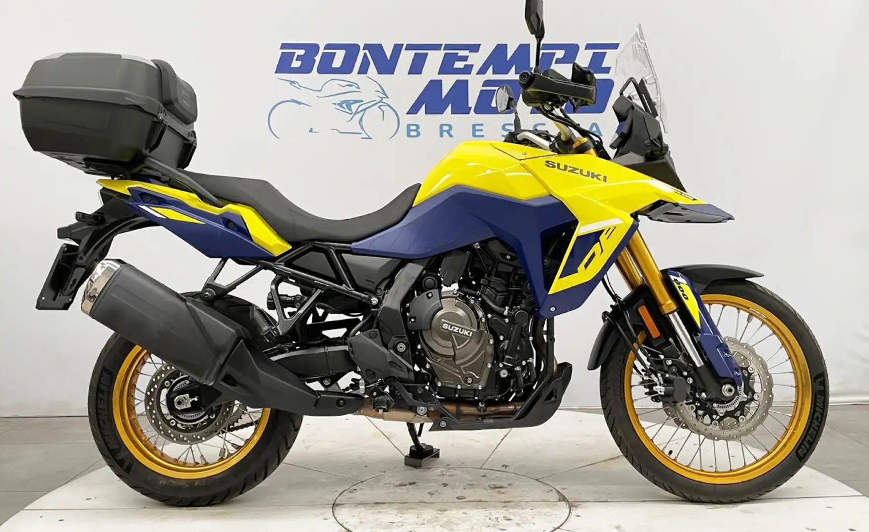 Suzuki V-Strom 800DE 2023 - SOLO 6500 KM !!! + BAULE NUOVO !!! Jaune - 1