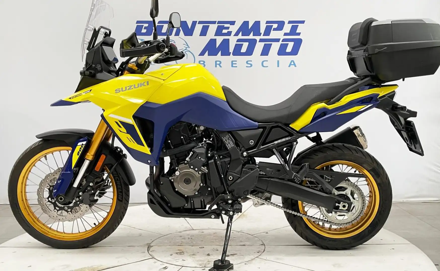 Suzuki V-Strom 800DE 2023 - SOLO 6500 KM !!! + BAULE NUOVO !!! Jaune - 2