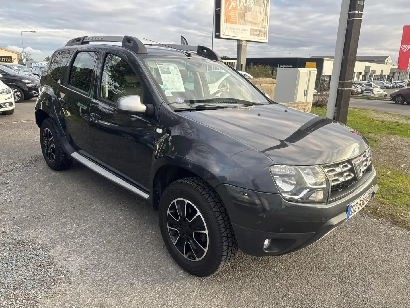 Dacia Duster Duster 1.2 TCe - 125 4x4 Euro 6 2016  Lauréate PHASE 2 Gris - 2