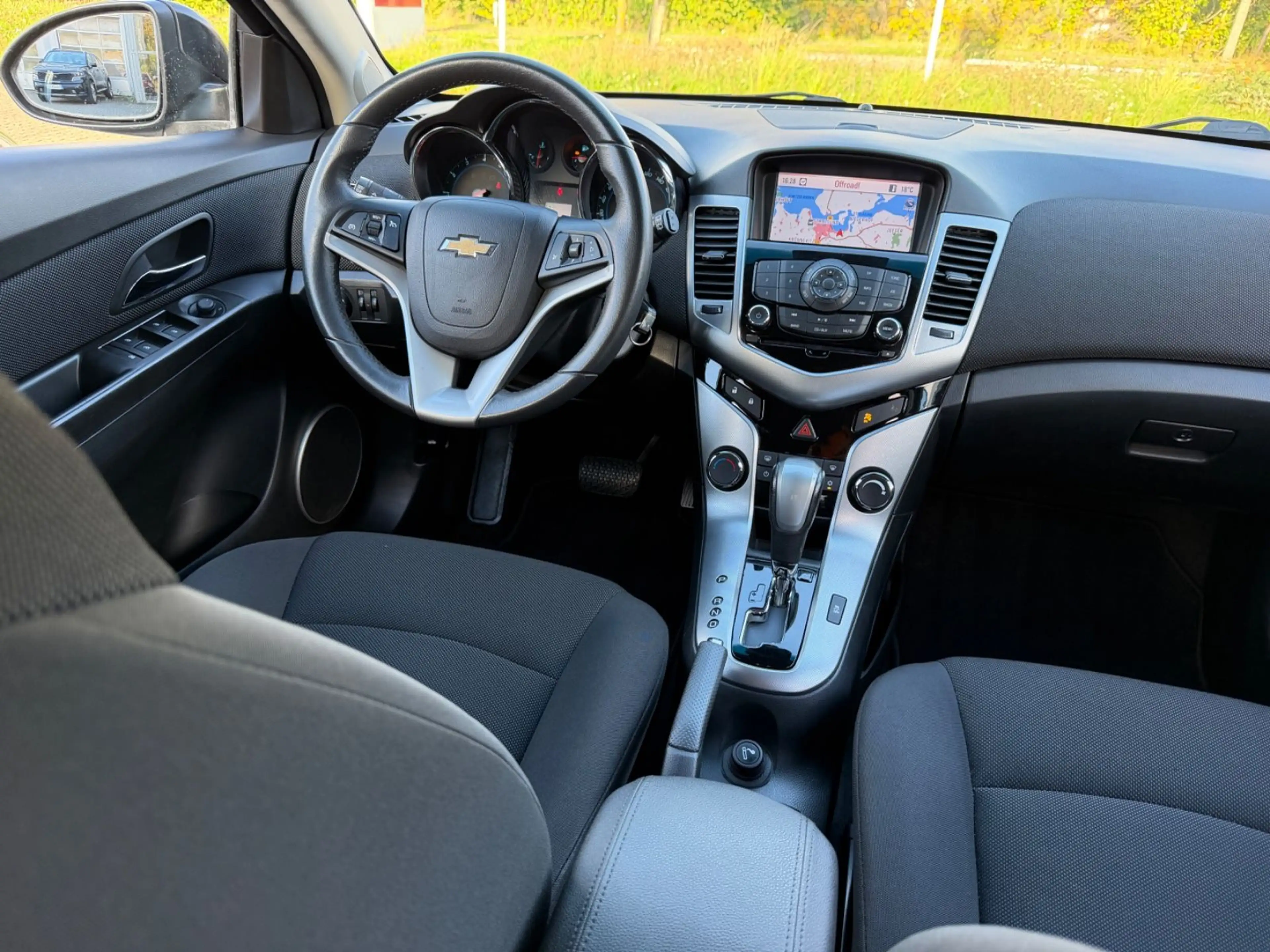 Chevrolet Cruze Hatchback LTZ 1.8 AT*Klima*RFW*GRA — photo 13