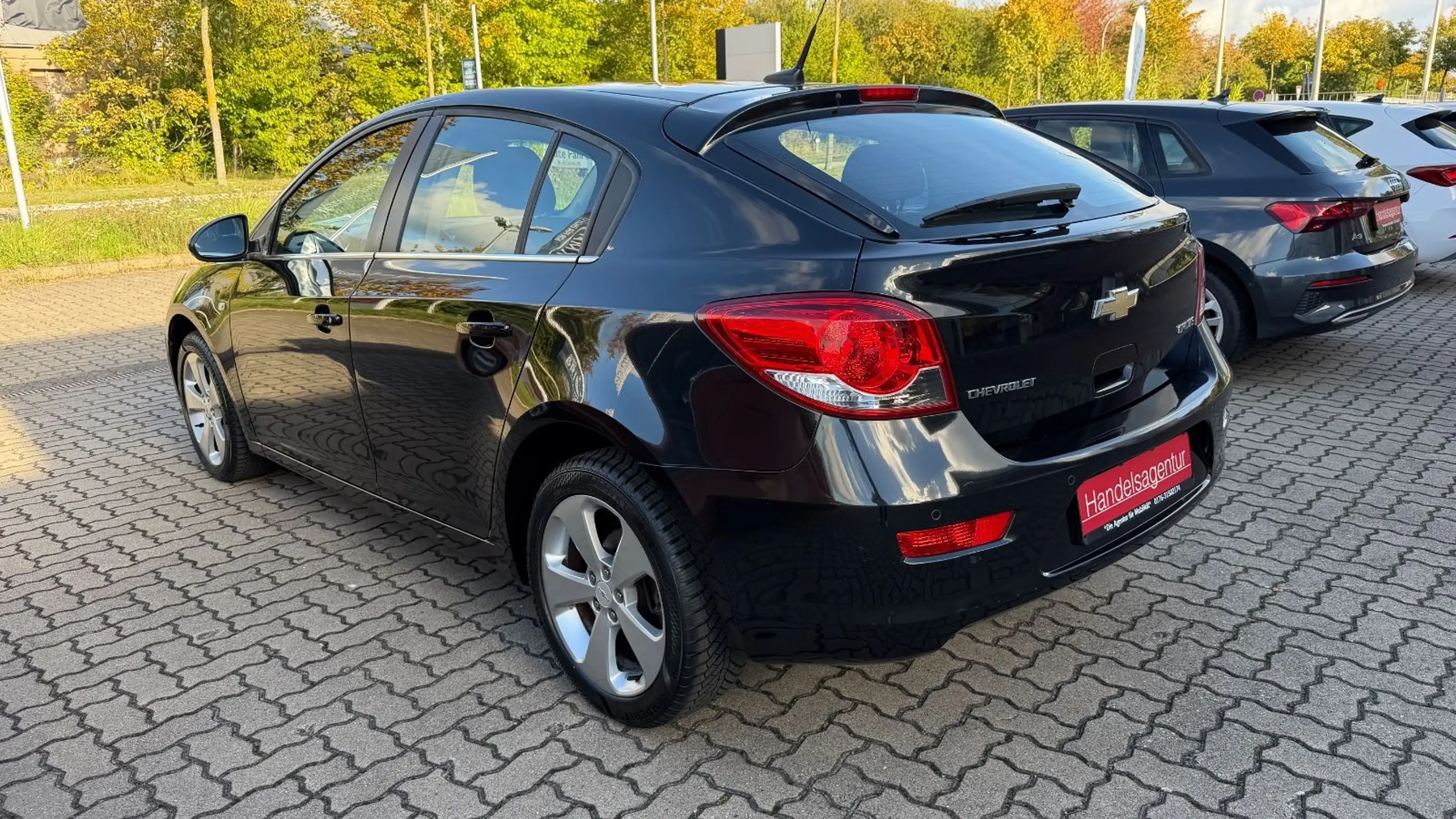 Chevrolet Cruze Hatchback LTZ 1.8 AT*Klima*RFW*GRA — photo 10