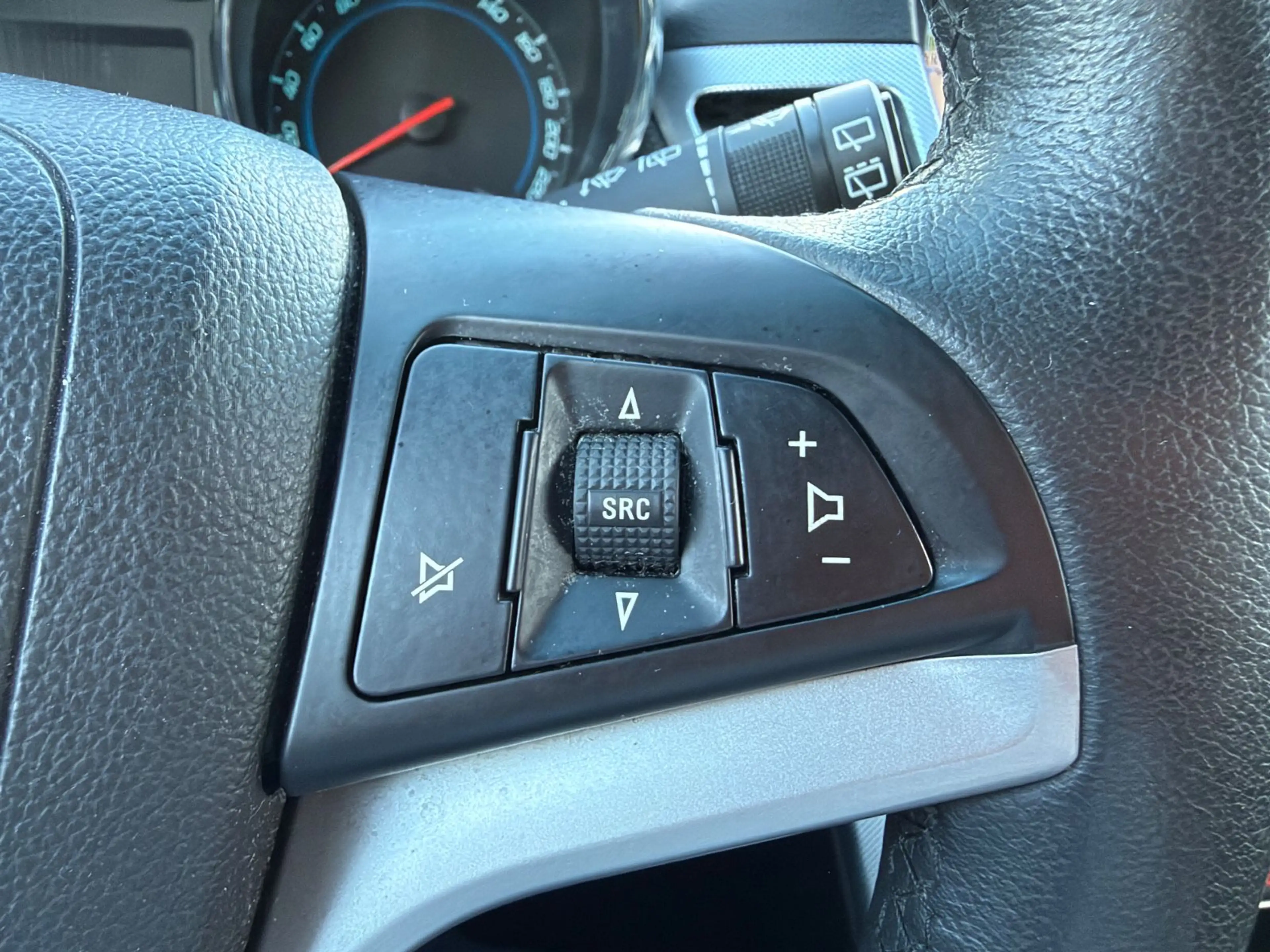 Chevrolet Cruze Hatchback LTZ 1.8 AT*Klima*RFW*GRA — photo 24