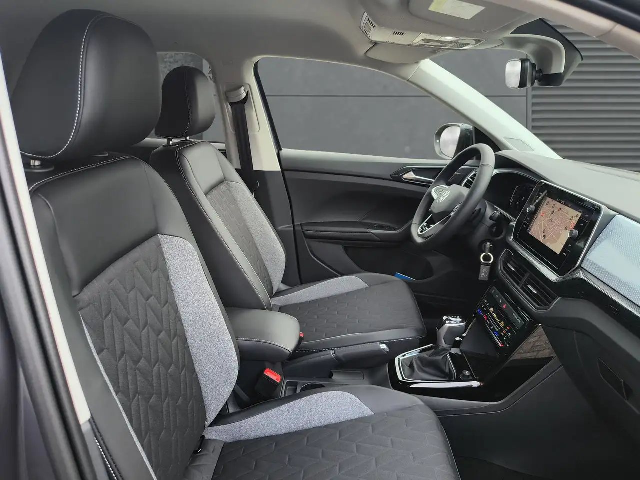 Volkswagen T-Cross Enegy 1.0 l TSI OPF DSG AHK 15