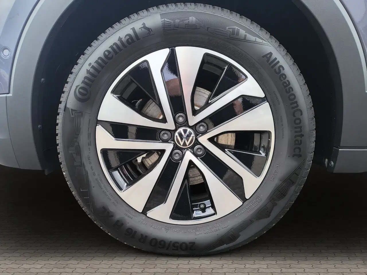 Volkswagen T-Cross Enegy 1.0 l TSI OPF DSG AHK 2