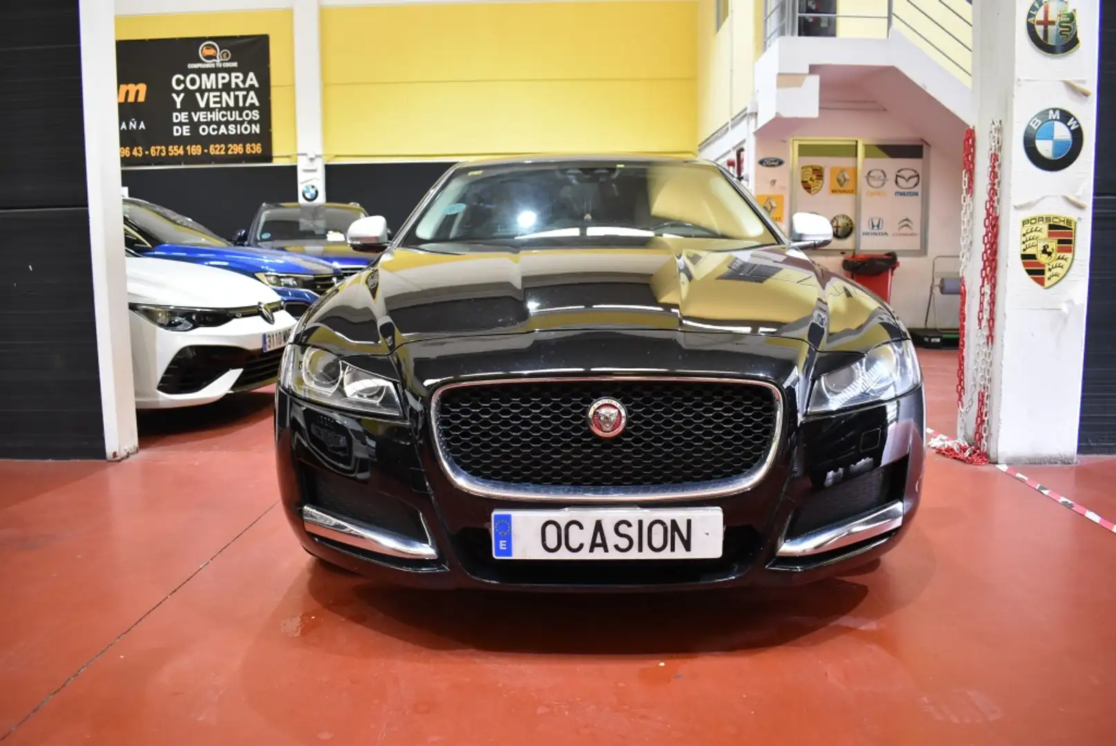 Jaguar XF 2.0i4D Prestige 163 Zwart - 2