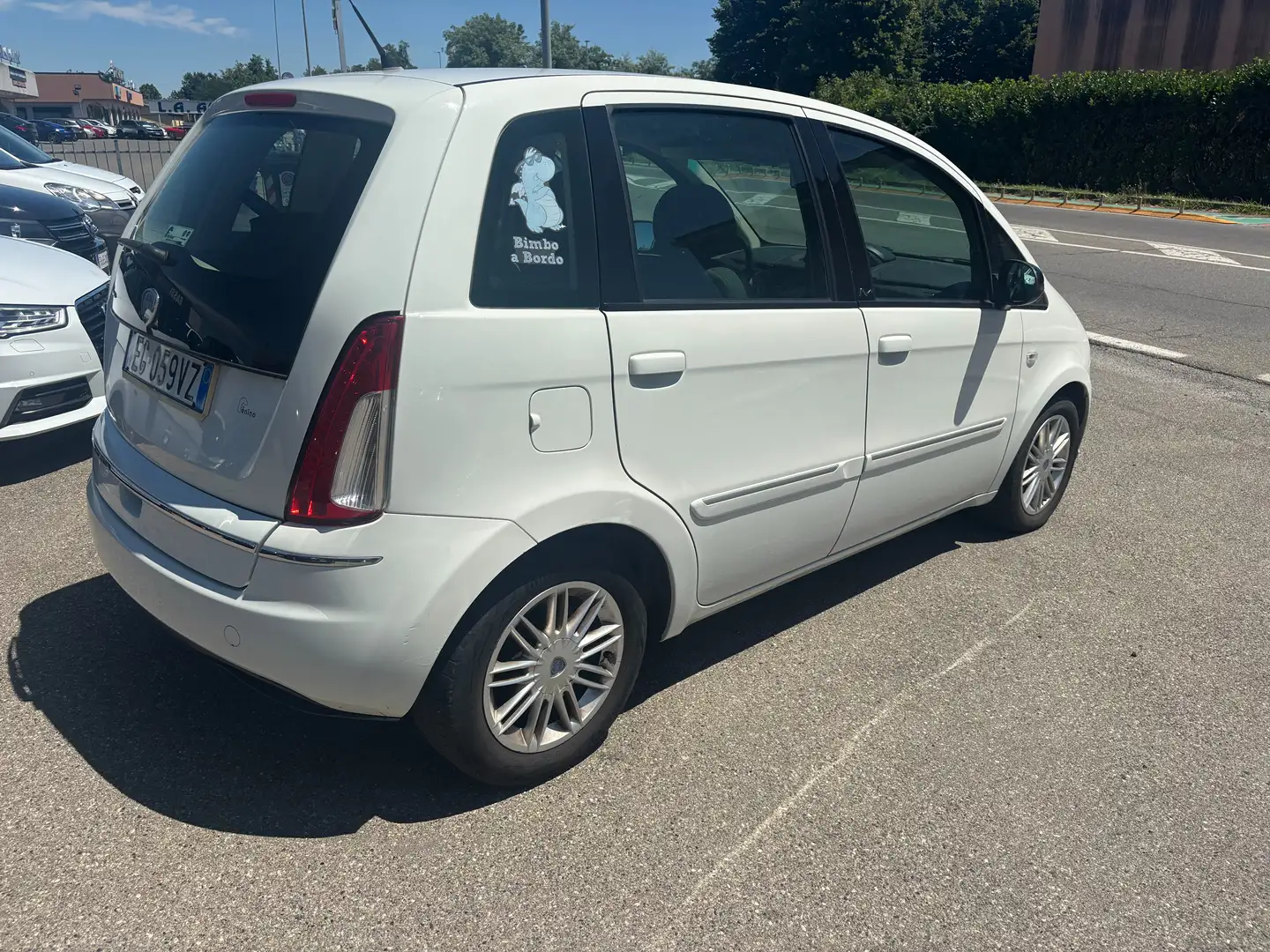 Lancia MUSA Musa 1.4 16v Platino Gpl NEOPATENTATI Blanc - 2