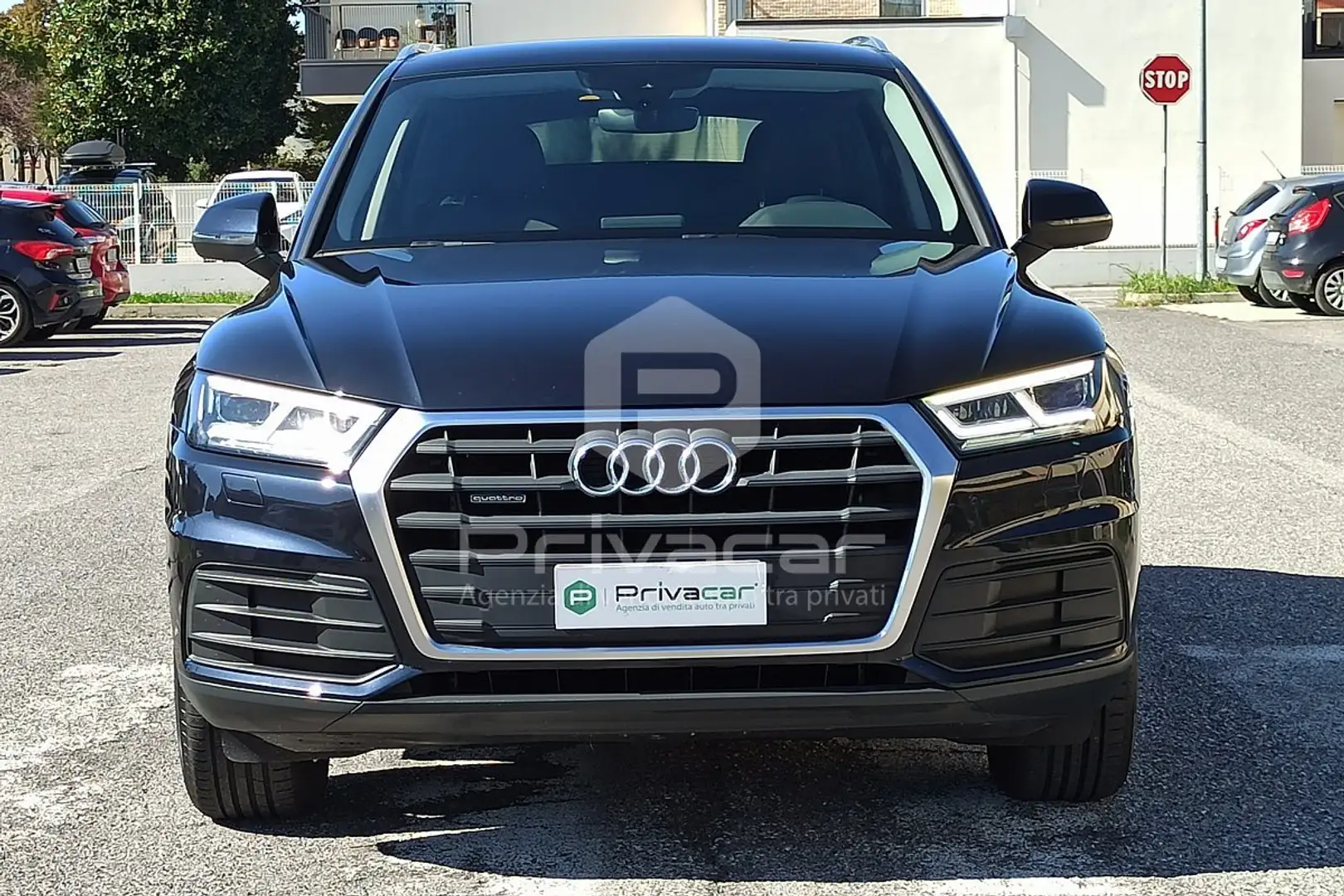 Audi Q5 2.0 TDI 190 CV quattro S tronic Business Sport Zwart - 2