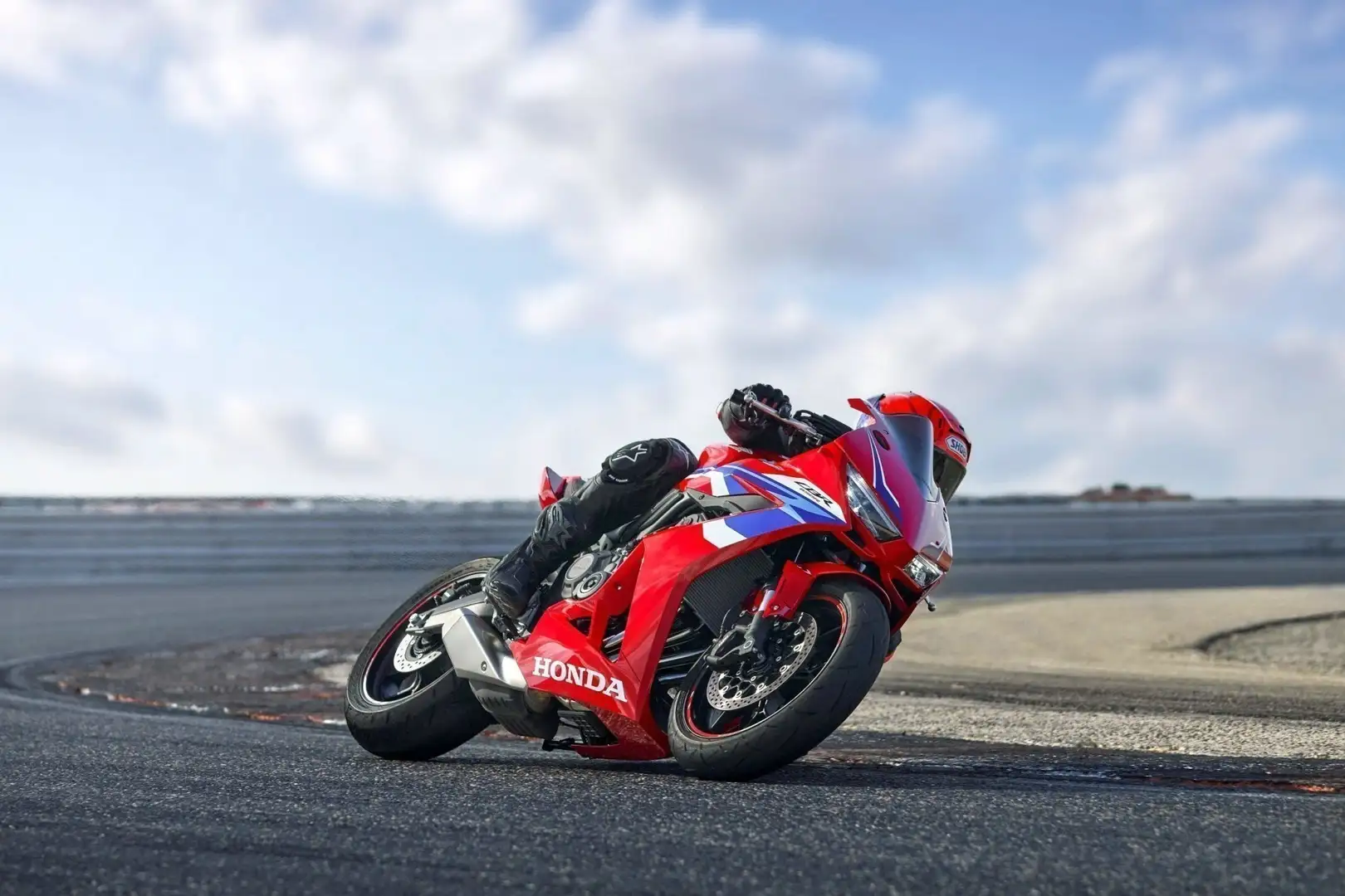 Honda CBR 650 Rot - 2