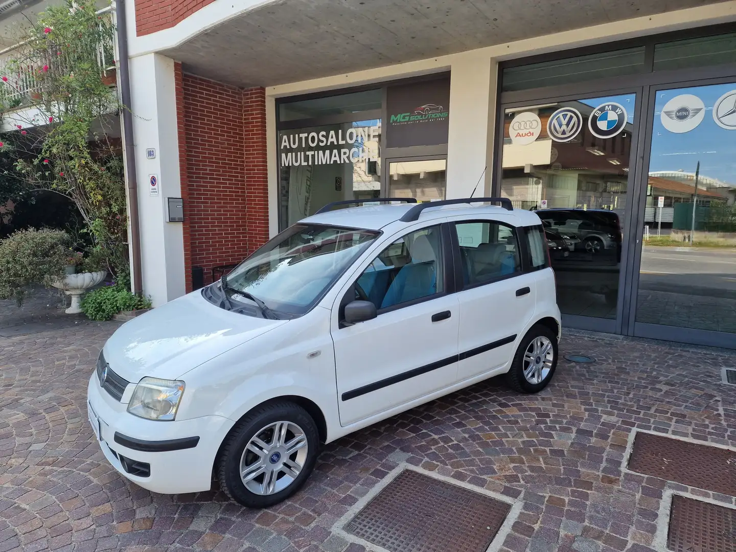 Fiat Panda 1.2 60cv Dualogic Dynamique Bianco - 1