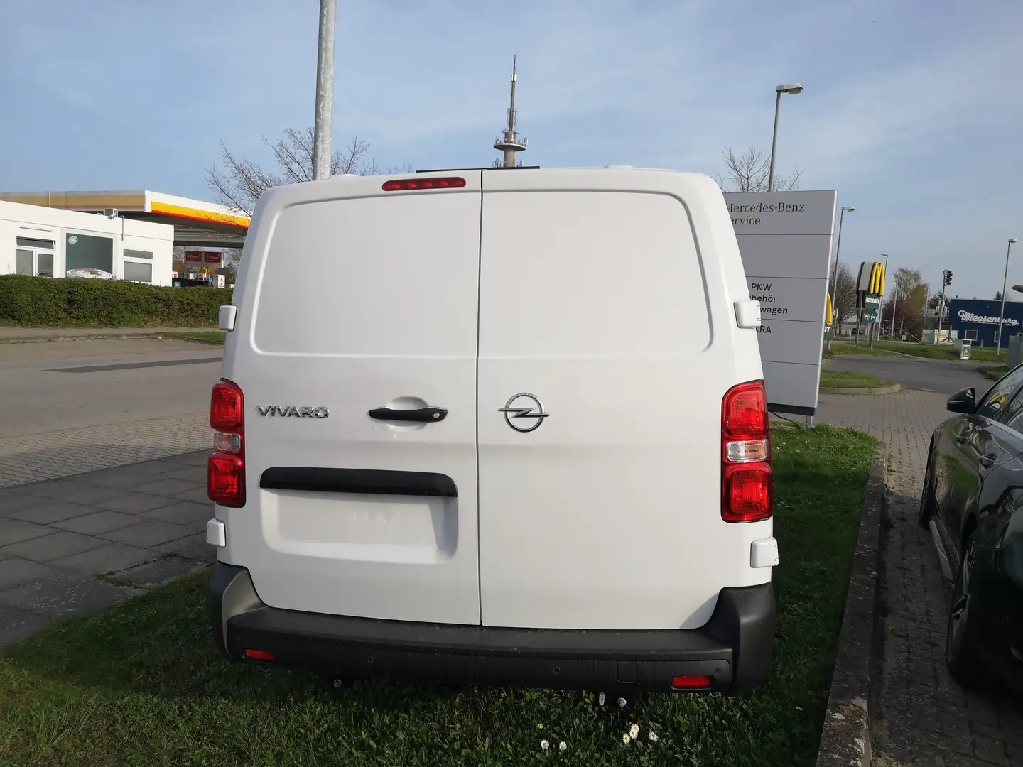 Opel Vivaro Edition L-AHK/Kamera/Holzboden/Schlechtwege-Paket White - 2