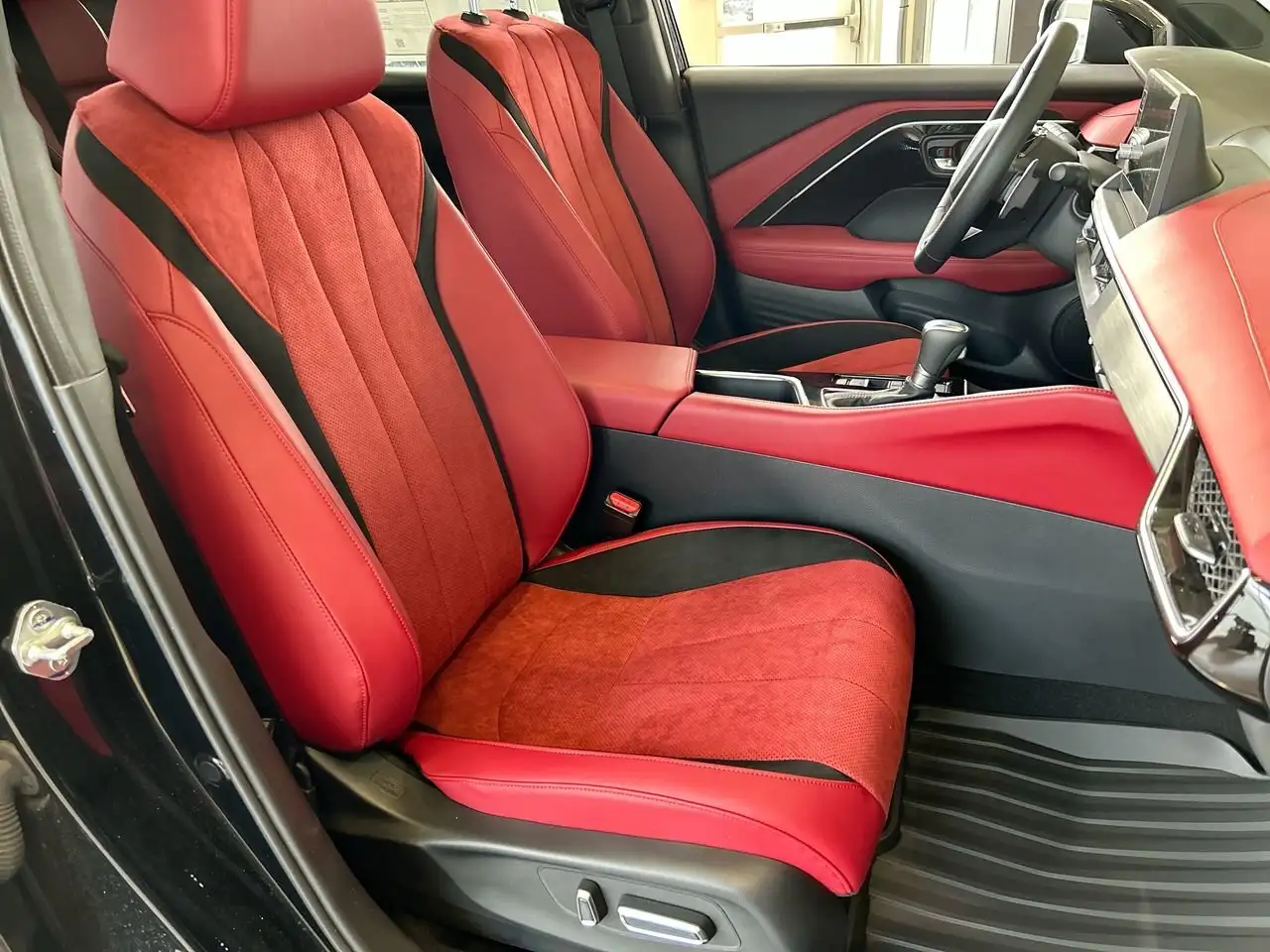 Acura ADX снимка Acura ADX