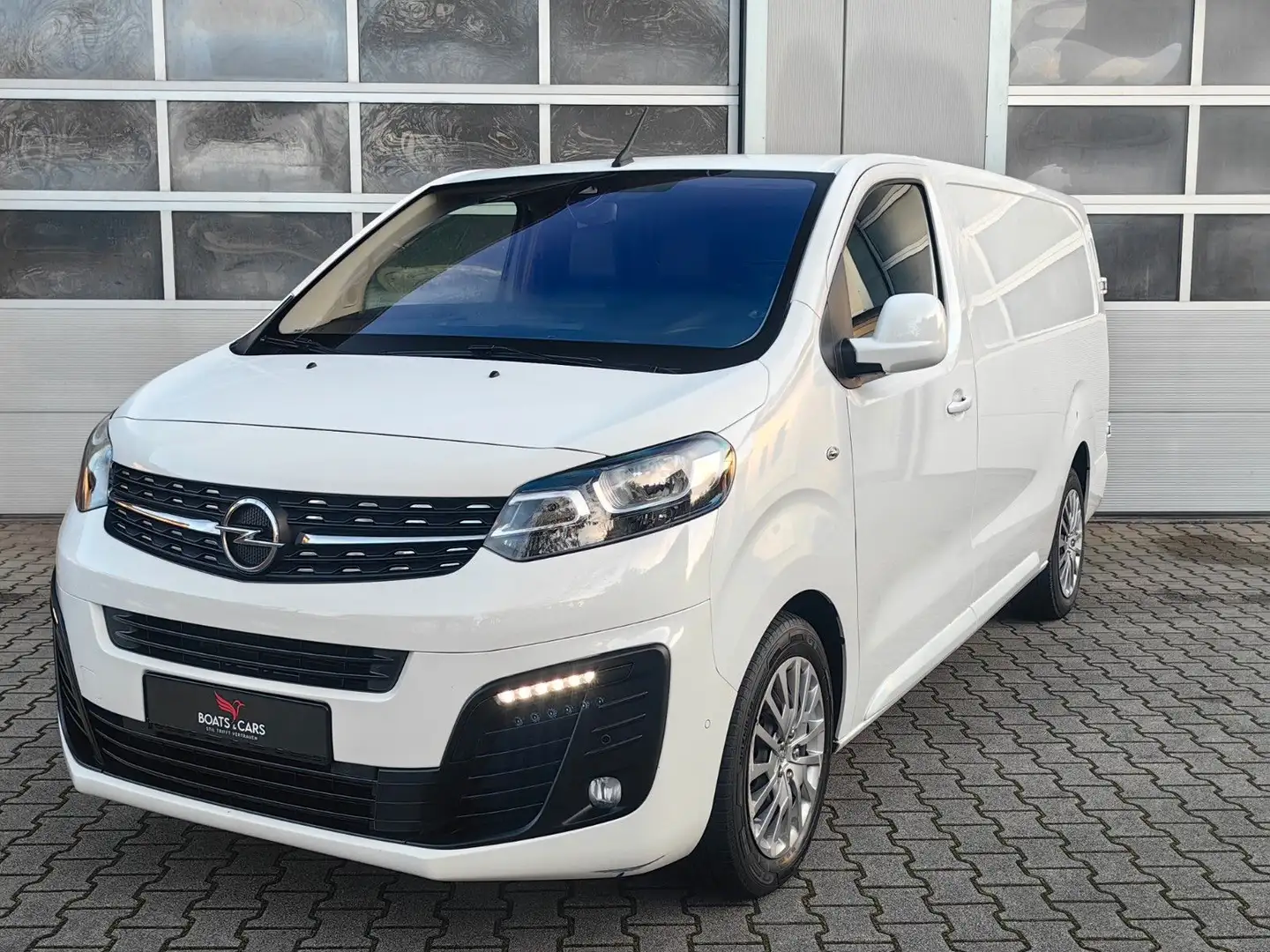 Opel Vivaro Kasten Innovation L3 SPUR|TOTWINKEL|AHK Weiß - 1