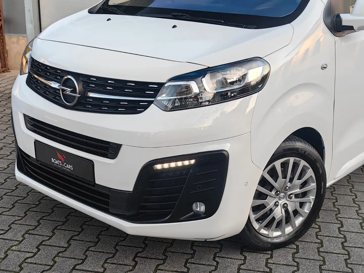 Opel Vivaro Kasten Innovation L3 SPUR|TOTWINKEL|AHK Weiß - 2
