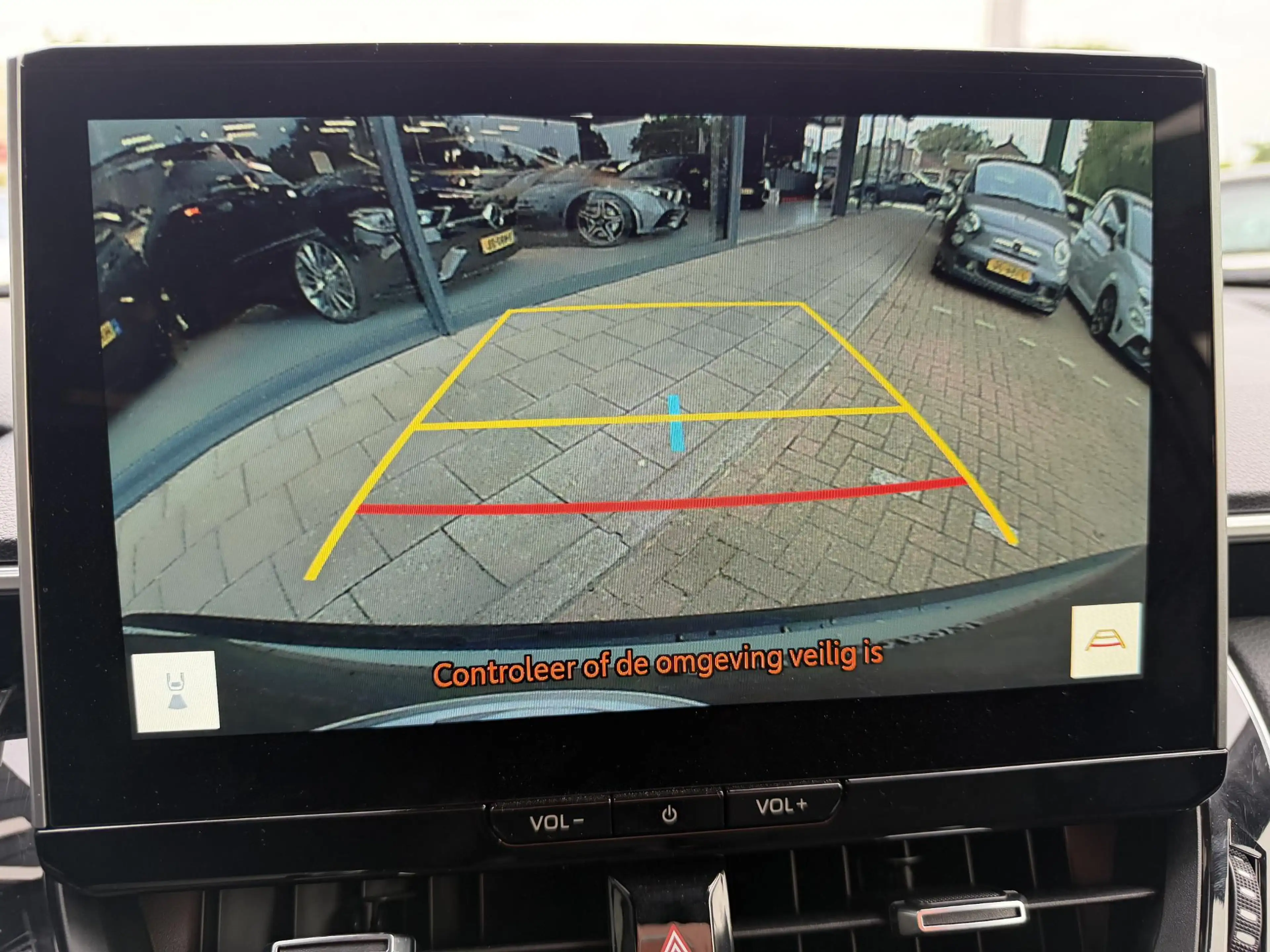 Toyota Corolla Cross Hybrid 140 Dynamic DODEHOEK DETECTIE | LANE ASSIST — photo 17