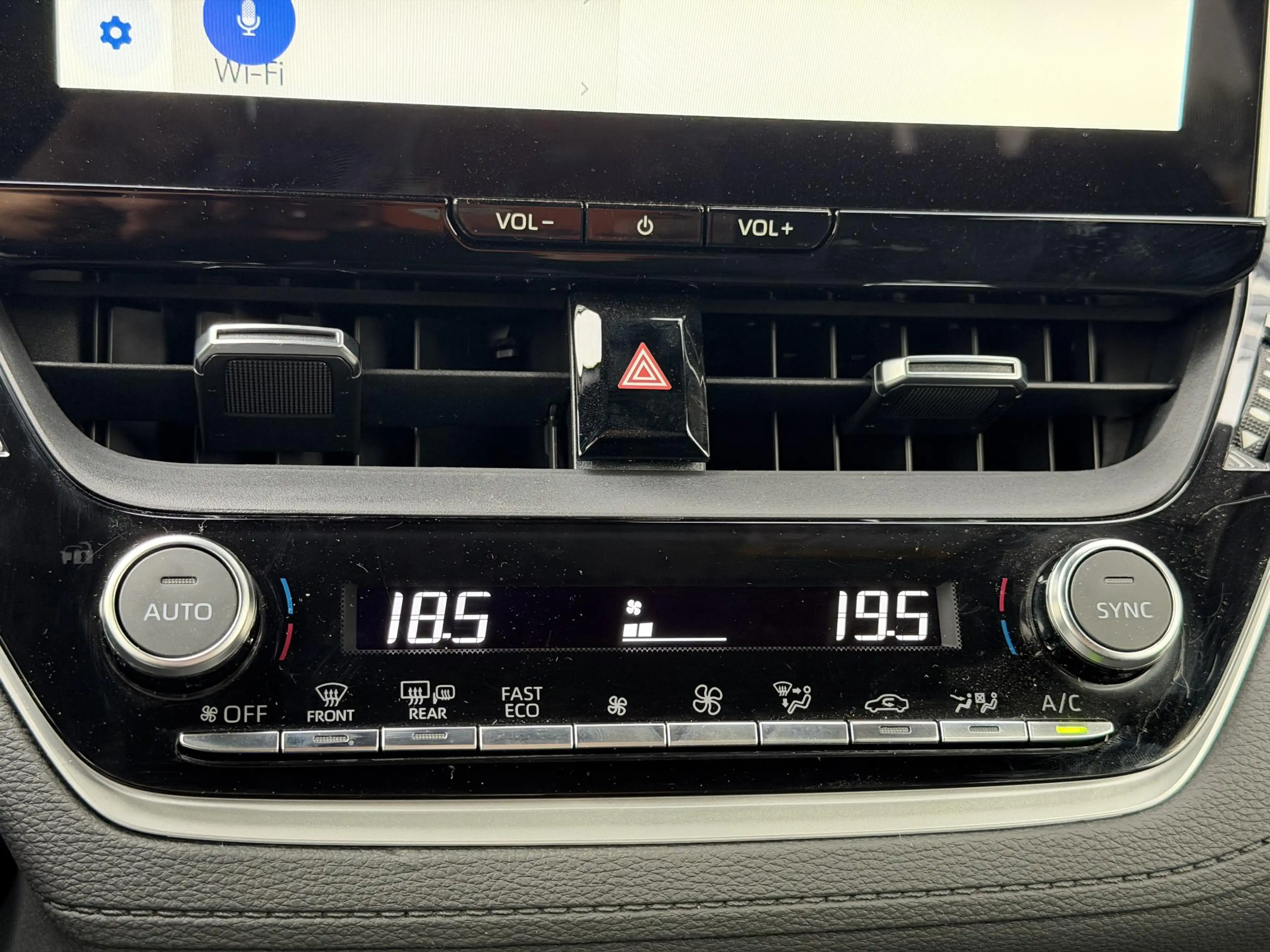 Toyota Corolla Cross Hybrid 140 Dynamic DODEHOEK DETECTIE | LANE ASSIST — photo 19