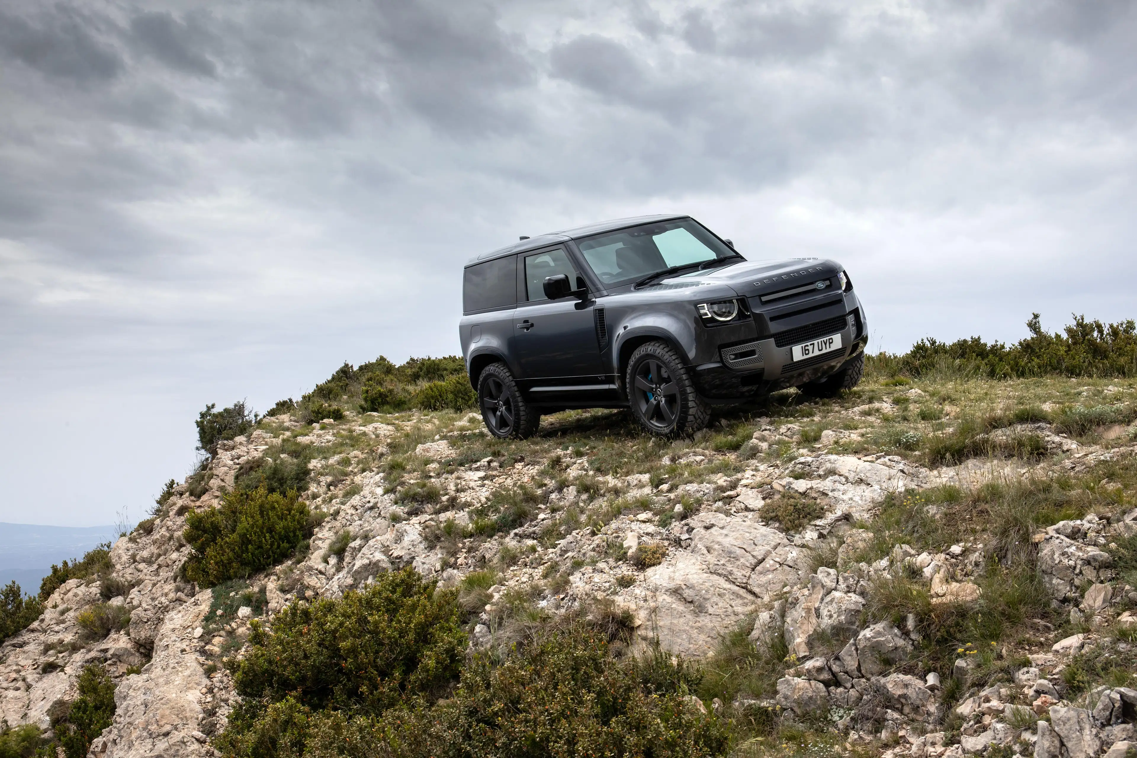 Land Rover Defender 90 D250 X-Dynamic SE AWD Auto. 26MY — photo 9