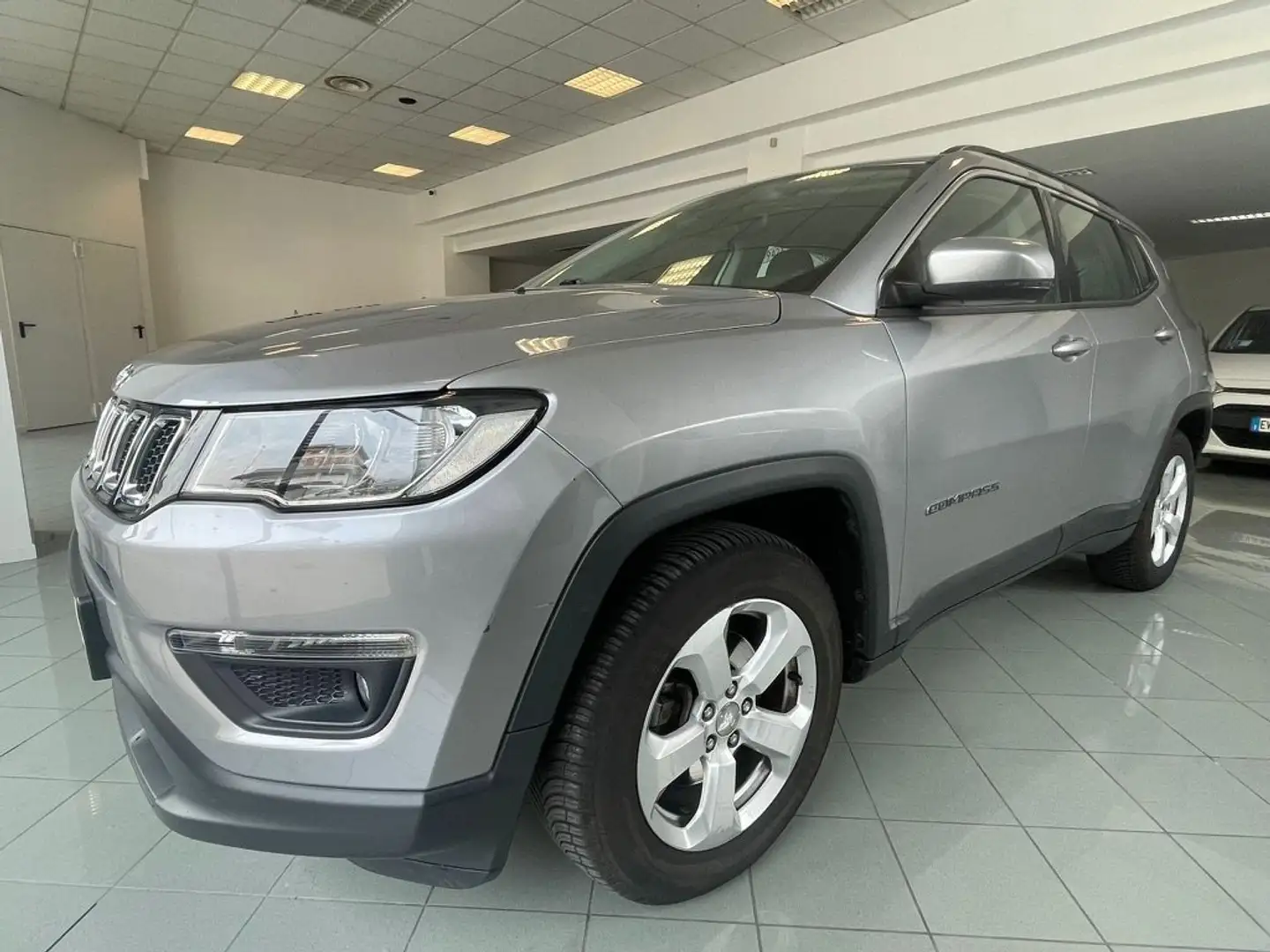 Jeep Compass Compass II 2017 1.6 mjt Business 2wd 120cv Argent - 1