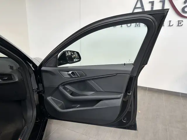 BMW I view 8