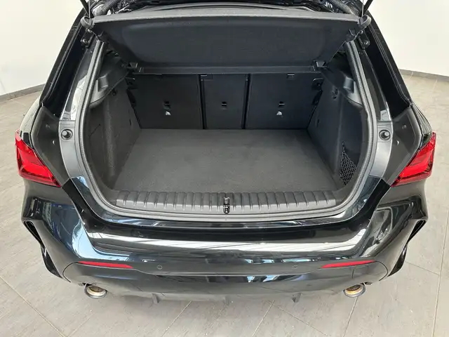BMW I view 6