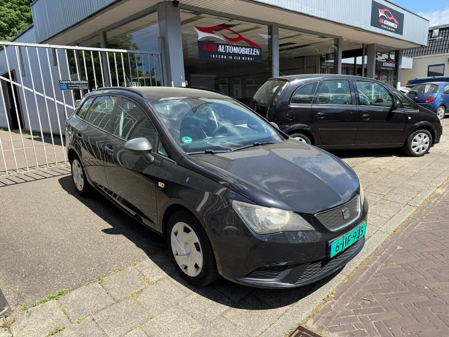 SEAT Ibiza ST 1.2 TDI Reference Ecomotive Noir - 1
