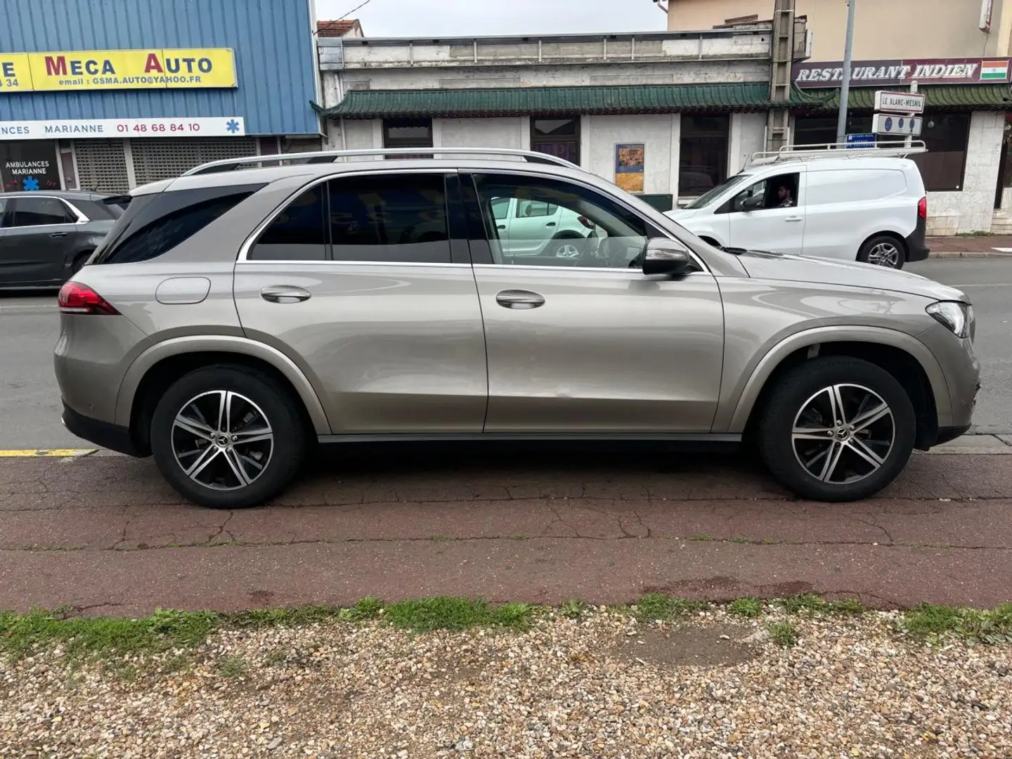 Mercedes-Benz GLE 300 MERCEDES GLE 300D 4MATIC Gris - 2