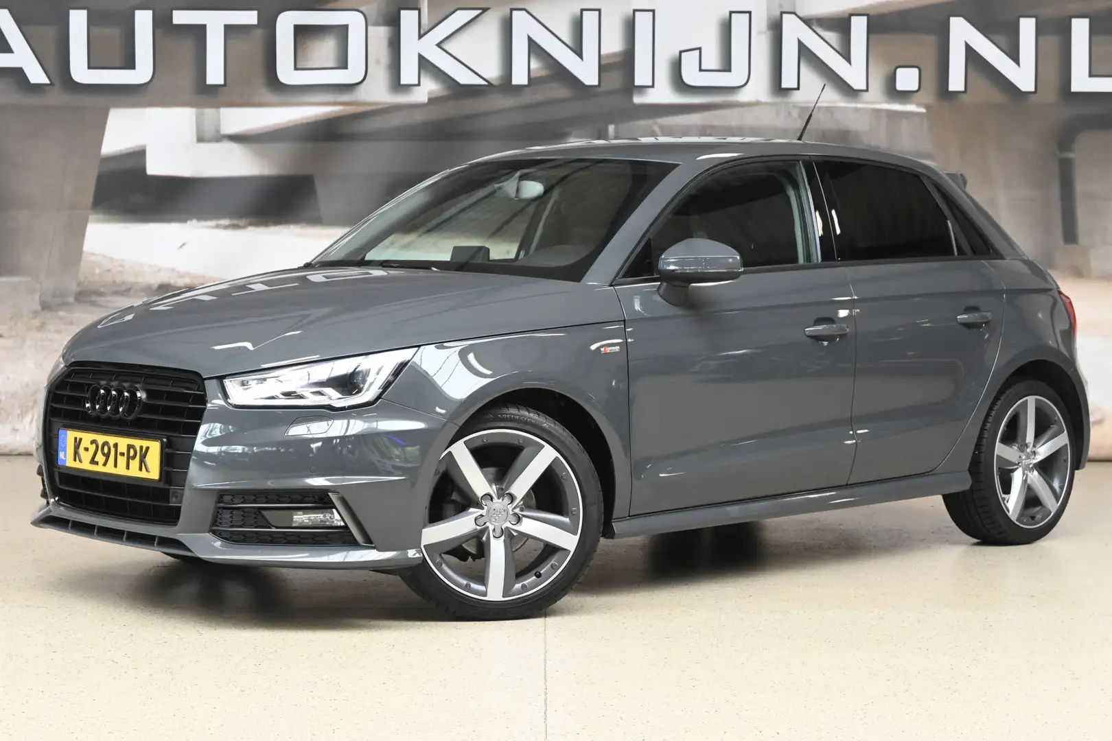 Audi A1 Sportback 1.0 TFSI 95pk Sport Pro Line S | Bi-Xeno Grau - 2