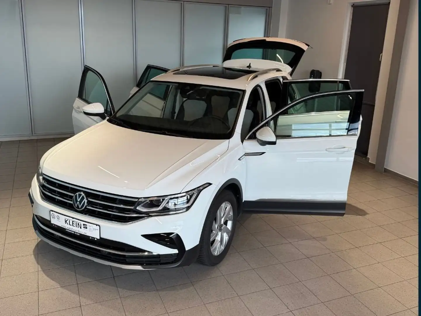 Volkswagen Tiguan 1.5 TSI Elegance Pano, ACC, LED-Matrix Weiß - 2