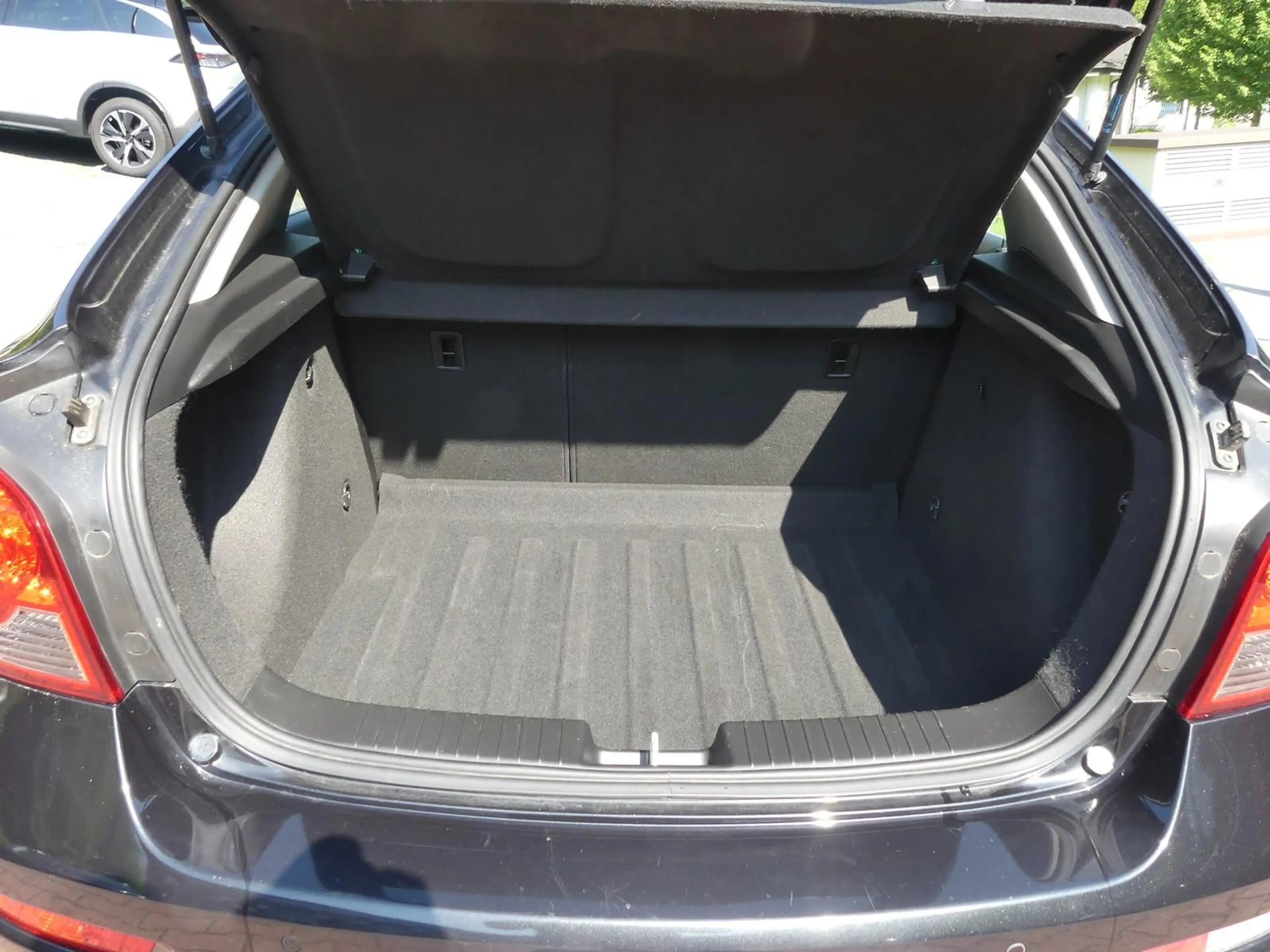Chevrolet Cruze 1.6*LT*Klimaauto*PDC — photo 9