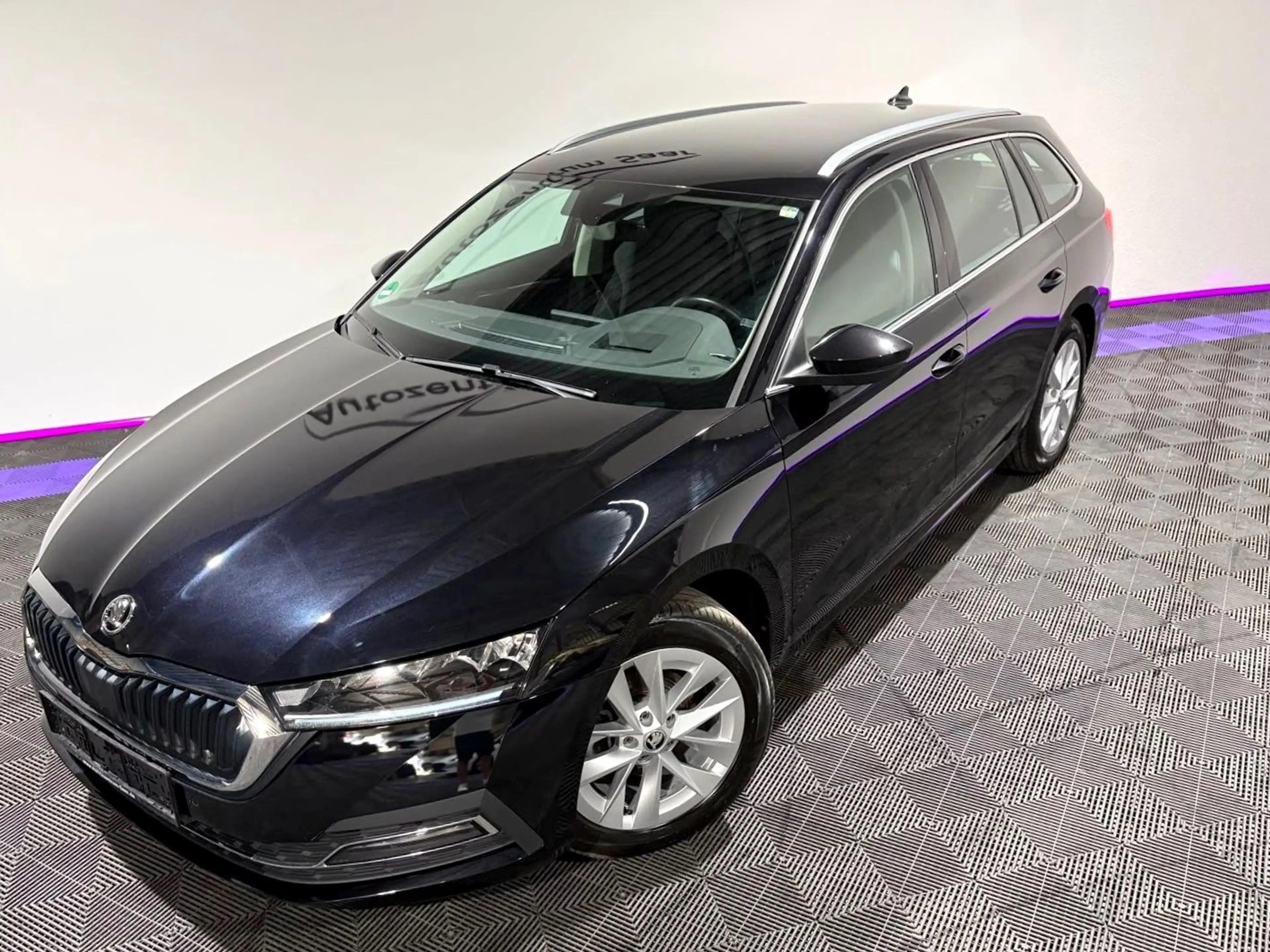 Skoda Octavia Combi DSG LED Navi AHK — photo 2