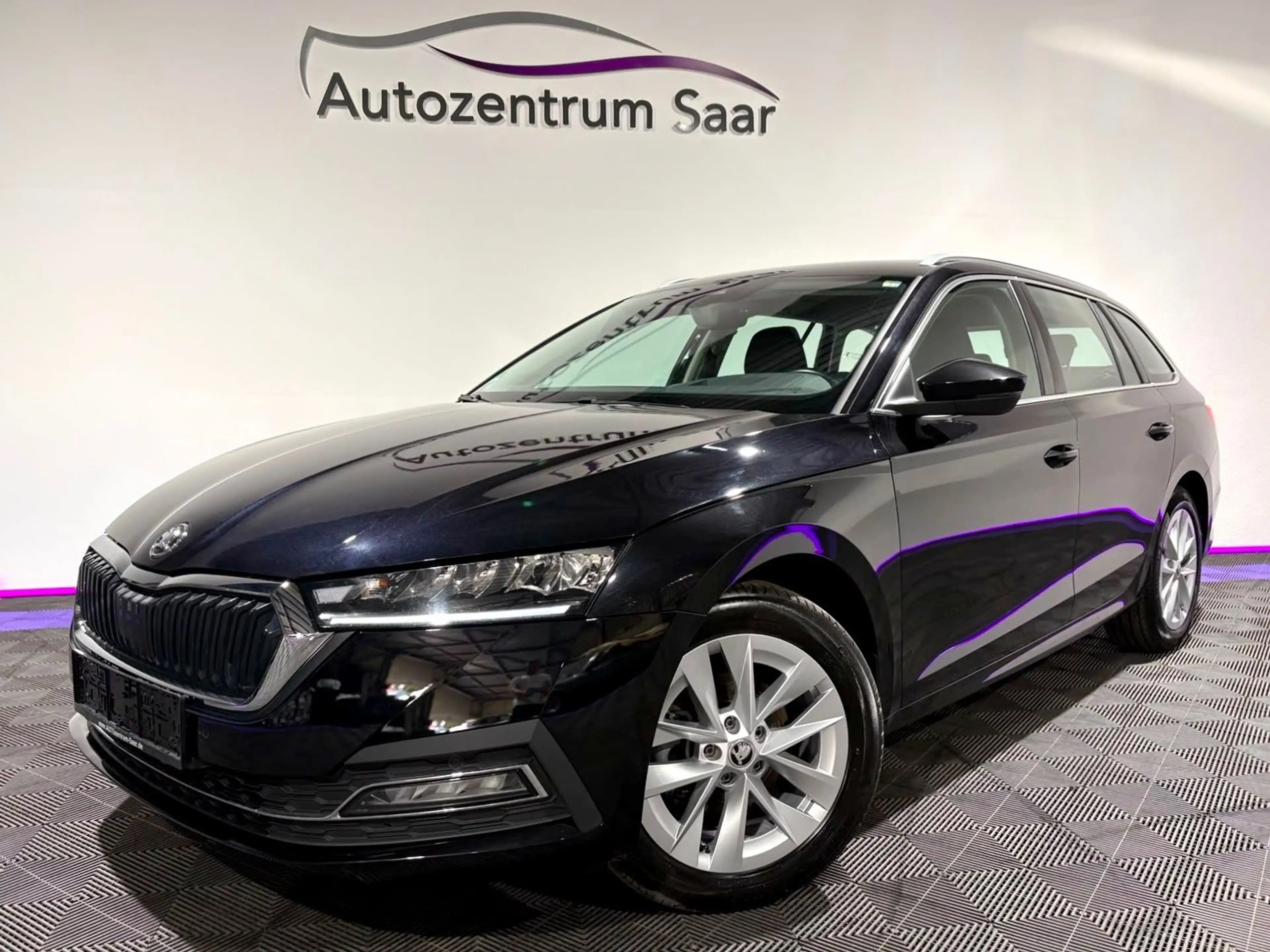 Skoda Octavia Combi DSG LED Navi AHK
