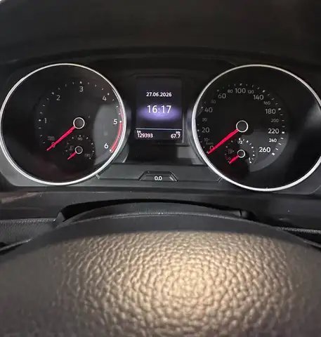 Volkswagen Tiguan view 9