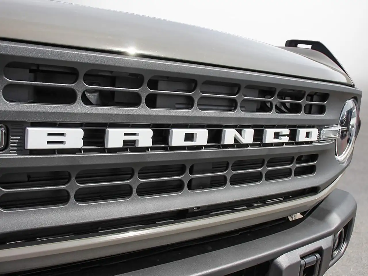 Ford Bronco снимка Ford Bronco