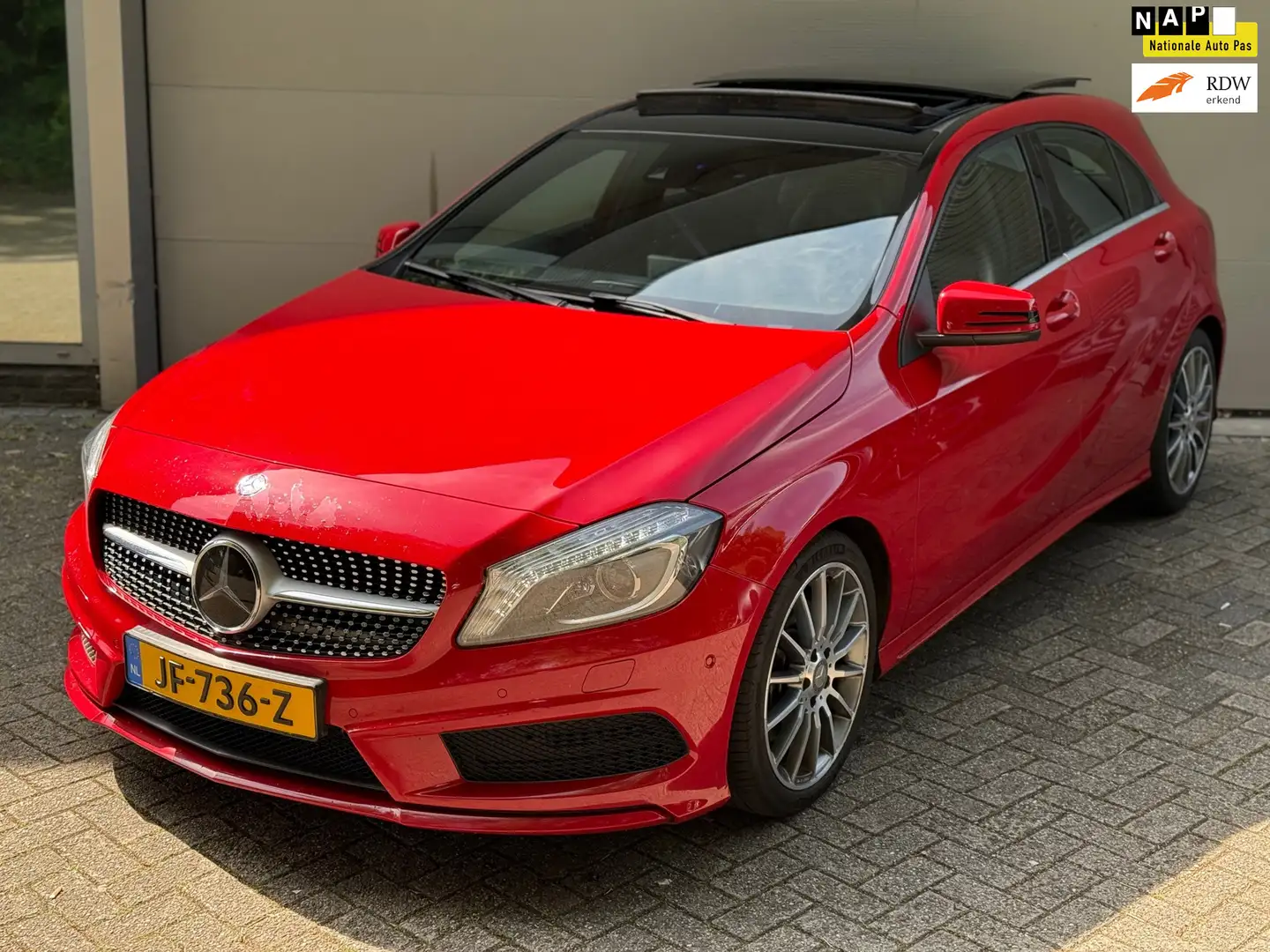 Mercedes-Benz A 220 CDI Prestige AMG l Pano l Harman Kardon l Climate Rouge - 1