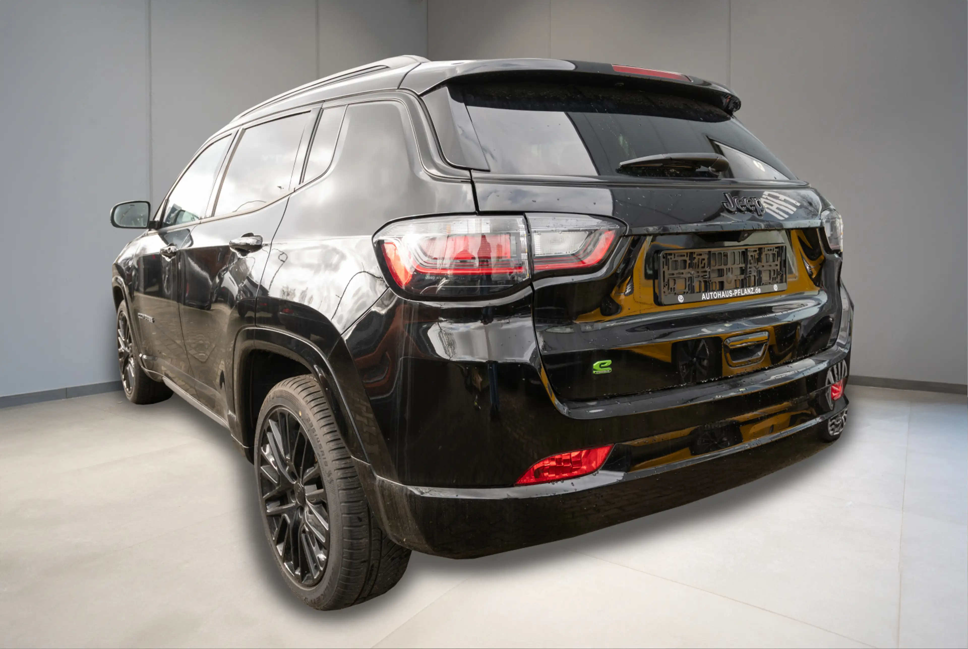 Jeep Compass Red 1.5l Mild-Hybrid FWD 130 DTC7 *INVENTUR-SALE* — photo 4