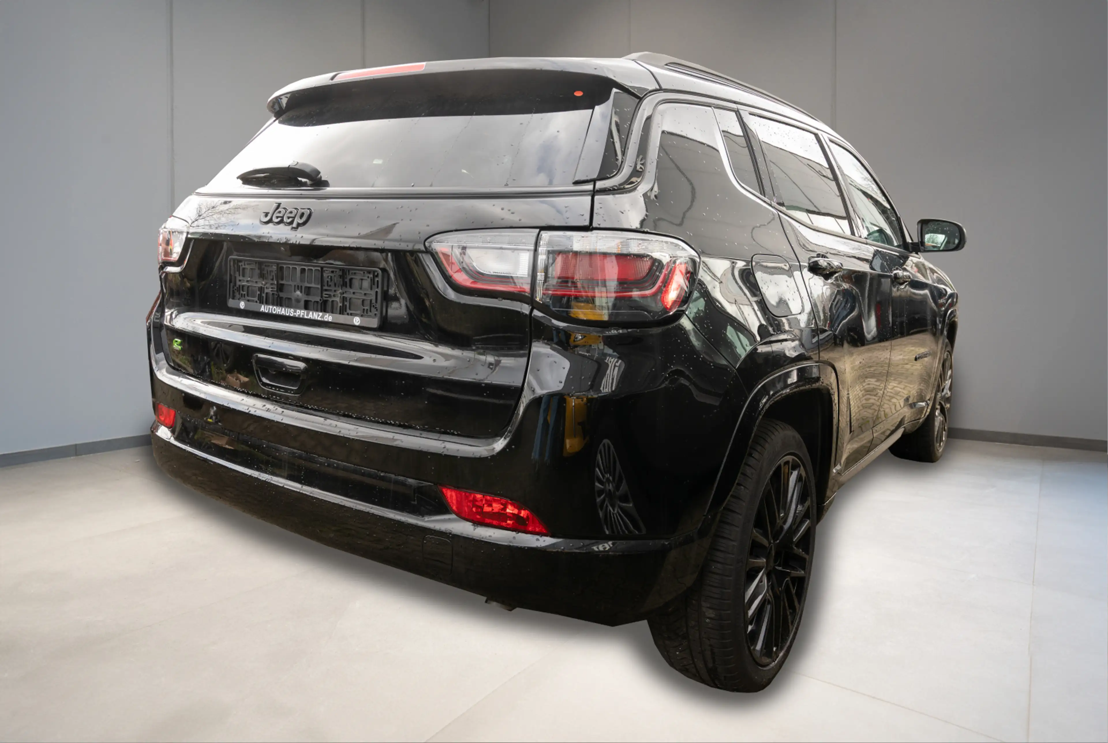 Jeep Compass Red 1.5l Mild-Hybrid FWD 130 DTC7 *INVENTUR-SALE* — photo 3