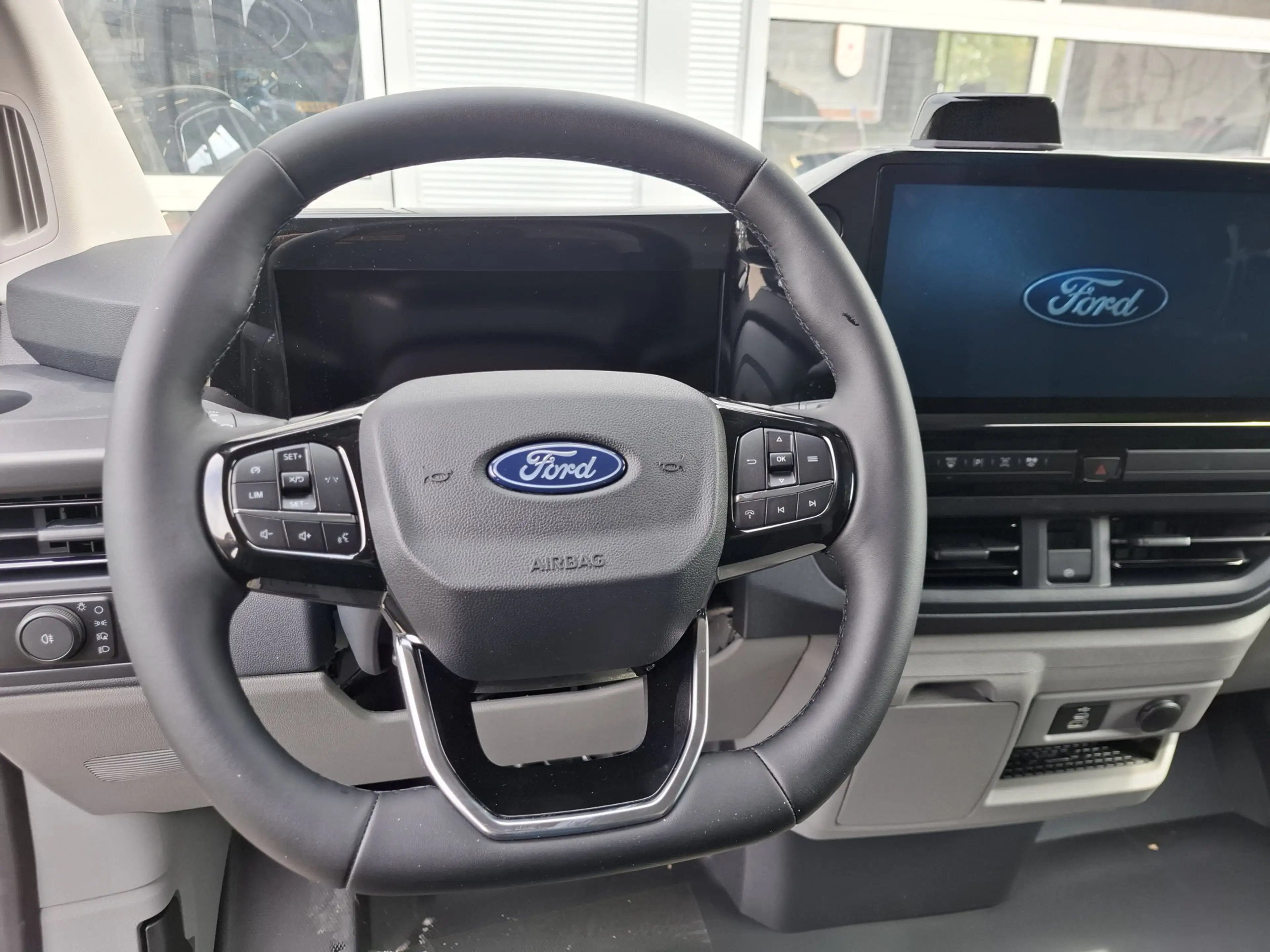 Ford E-Transit Cust. 340 L2H1 Sport 71 kWh | 370KM WLTP | 2.300 K — photo 26