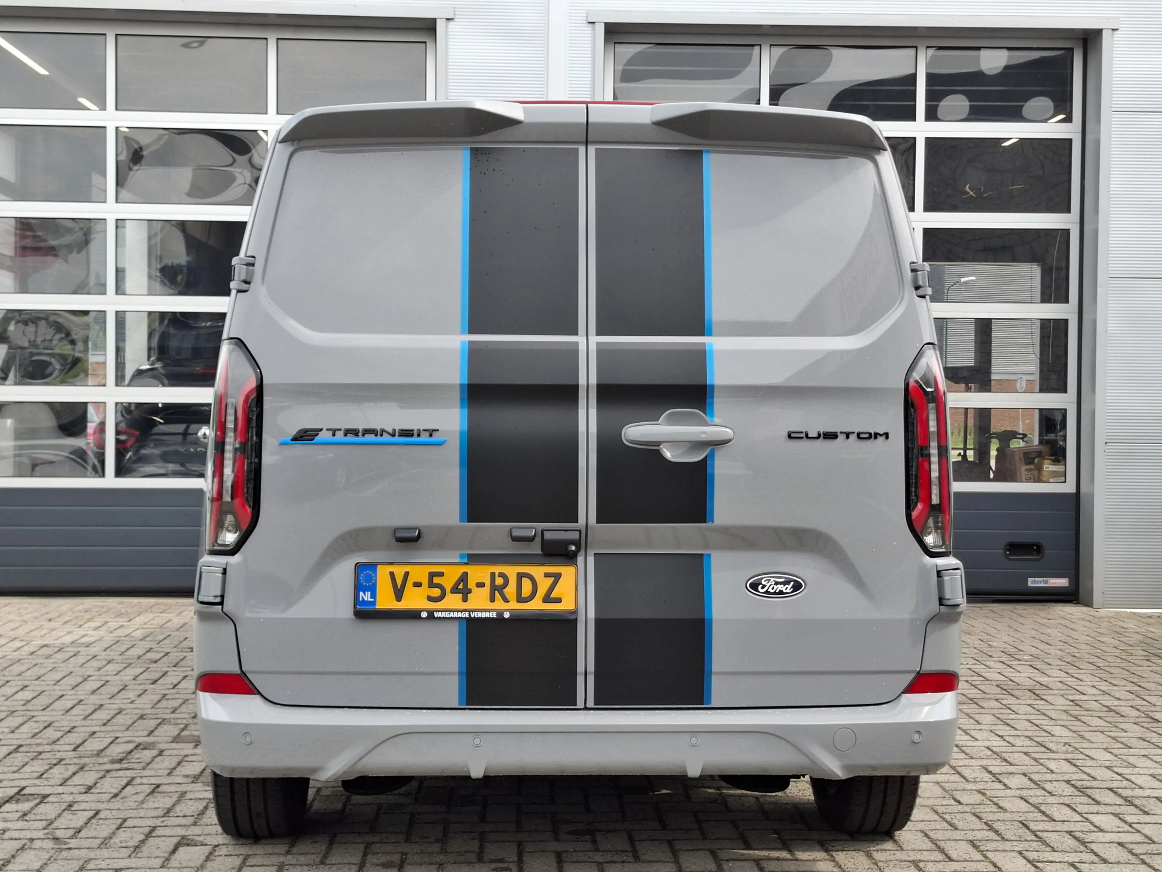 Ford E-Transit Cust. 340 L2H1 Sport 71 kWh | 370KM WLTP | 2.300 K — photo 34