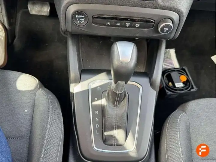 Ford Focus 2023, foto 19