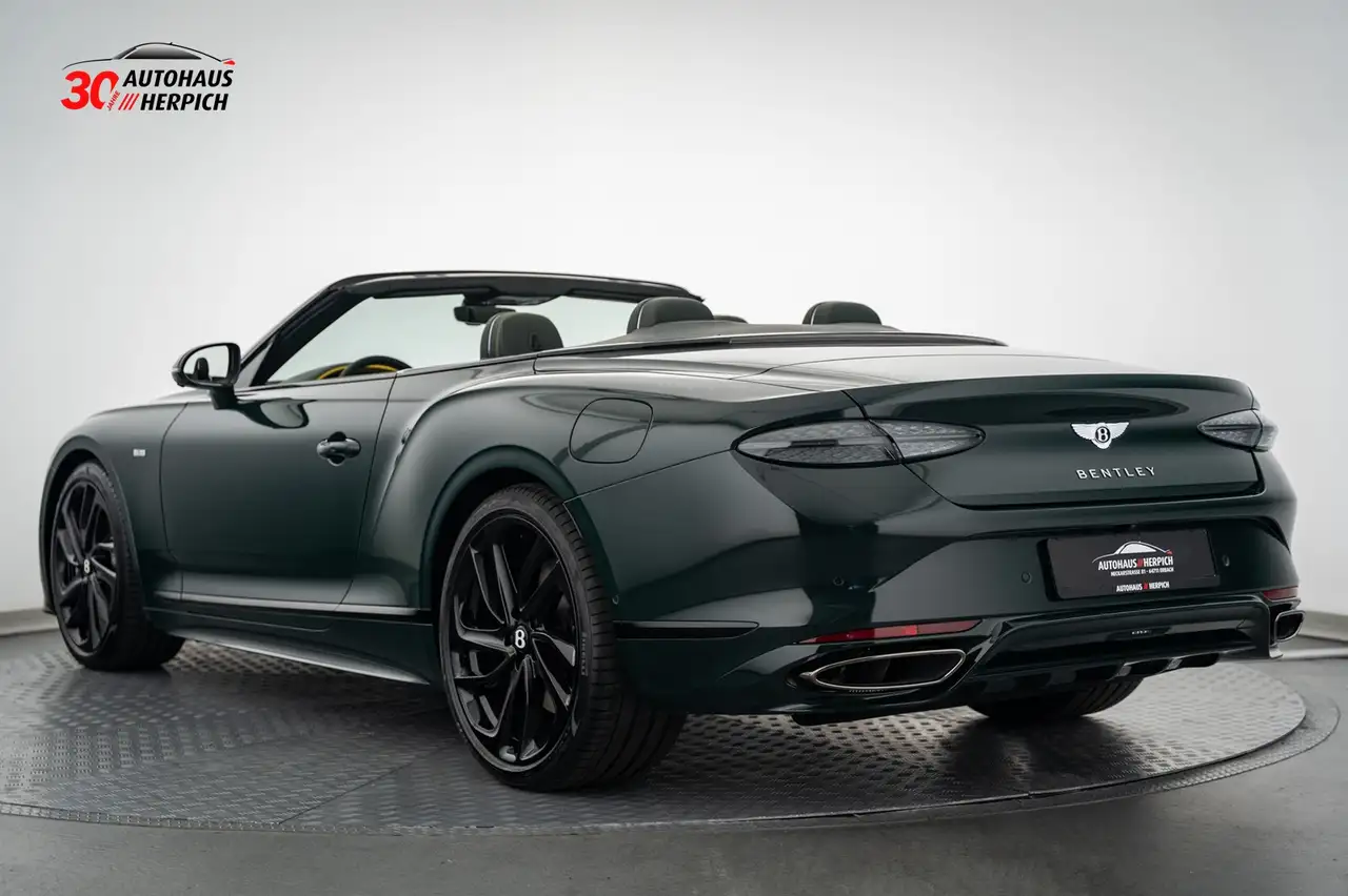 Bentley Continental GTC 2025