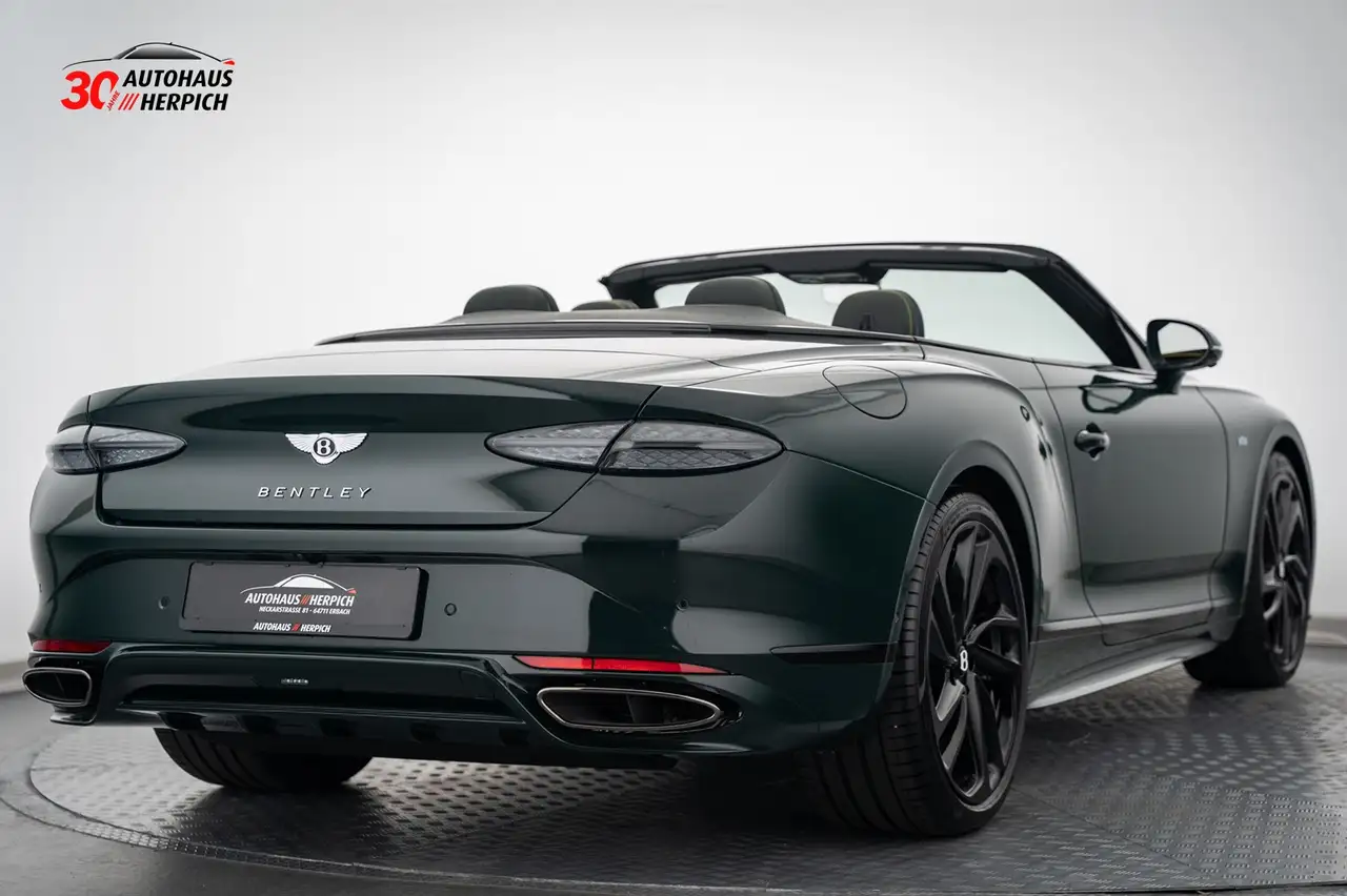Bentley Continental GTC 2025