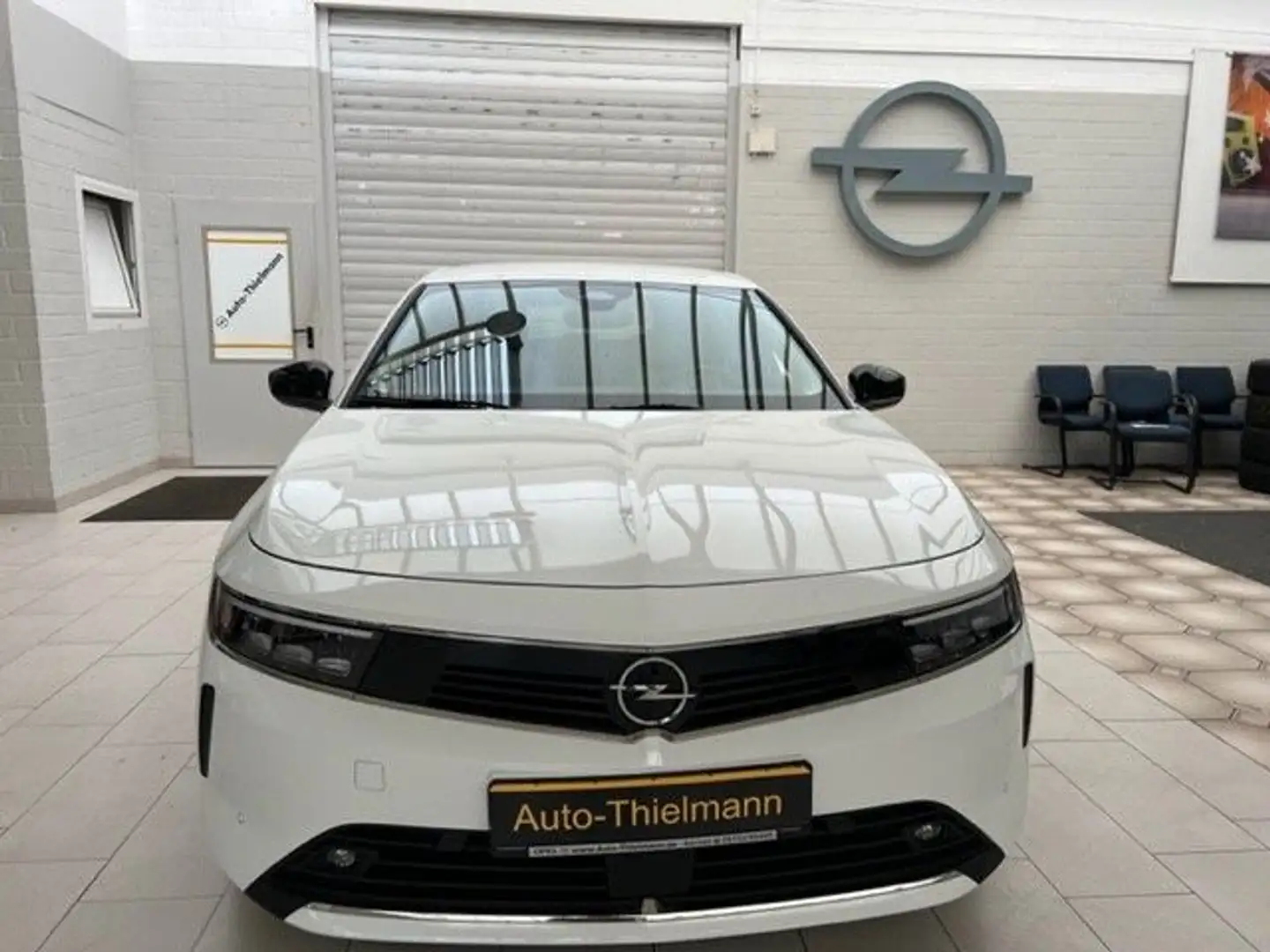 Opel Astra L Lim. 5-trg. Elegance Weiß - 2