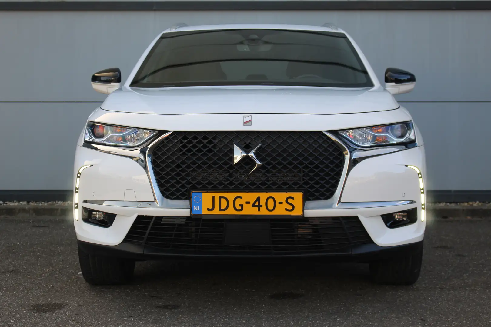 DS Automobiles DS 7 Crossback E-Tense Business 225 PK HyBrid | Carplay | Keyless Weiß - 2
