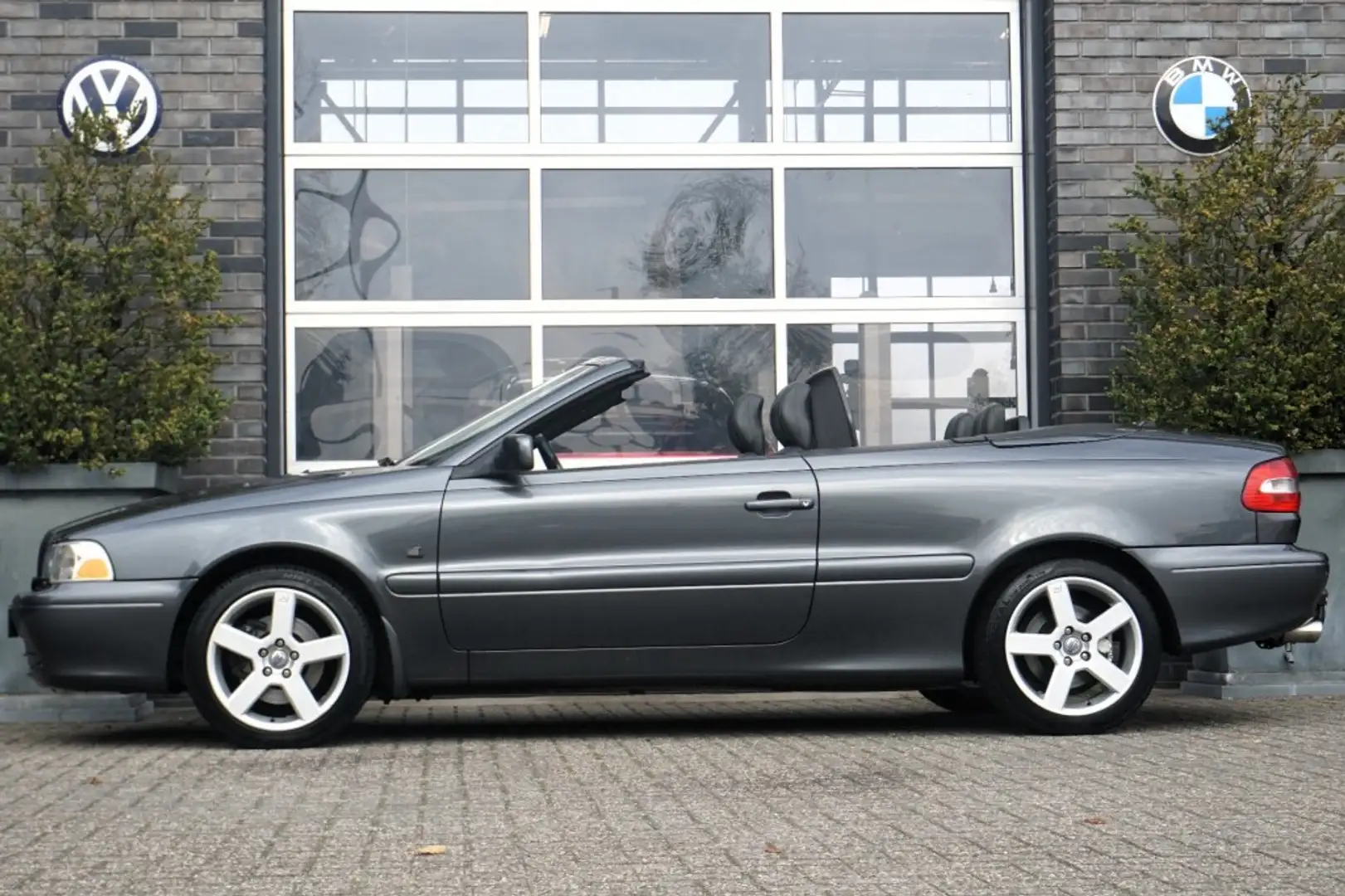 Volvo C70 2.0 T CABRIOLET CLIMA - LEDER - STOELVERW. - TREKH Gris - 2