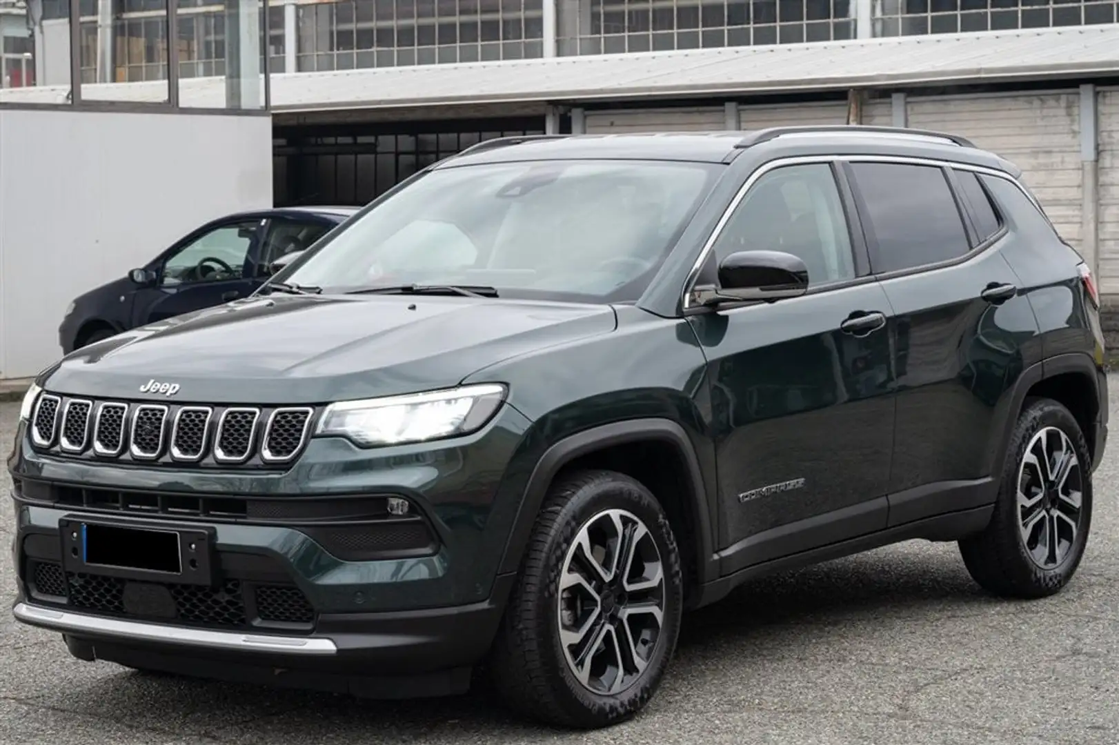 Jeep Compass Compass 1.3 Turbo T4 2WD Limited Groen - 1
