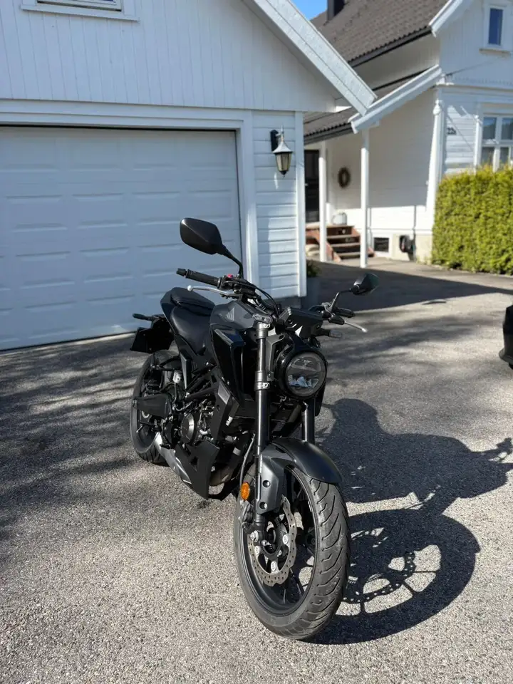 Honda CB 125