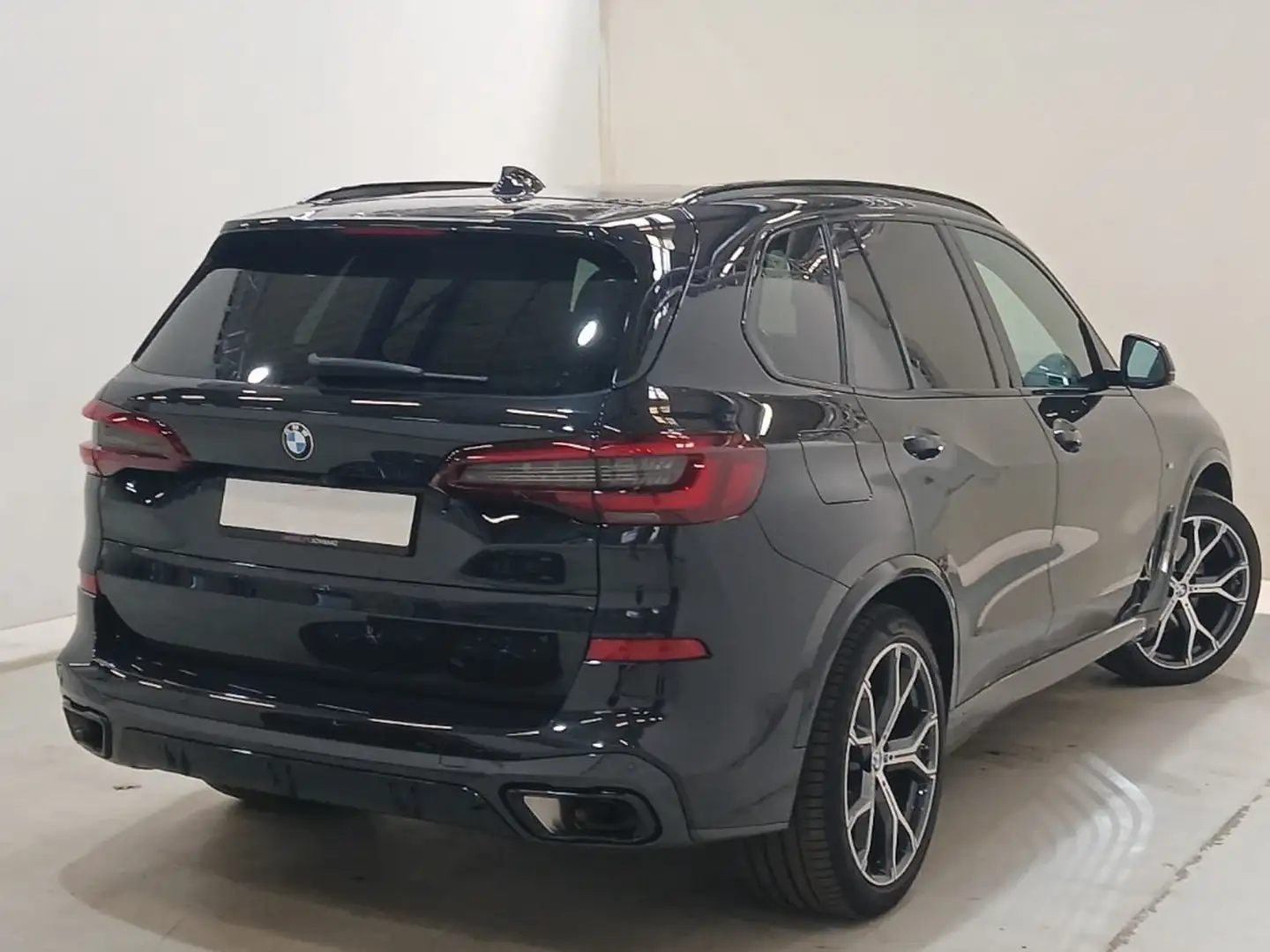 BMW X5 xDrive 30d M Sport AHK/HUD/PANO/H&K/INTEGRAL Black - 2