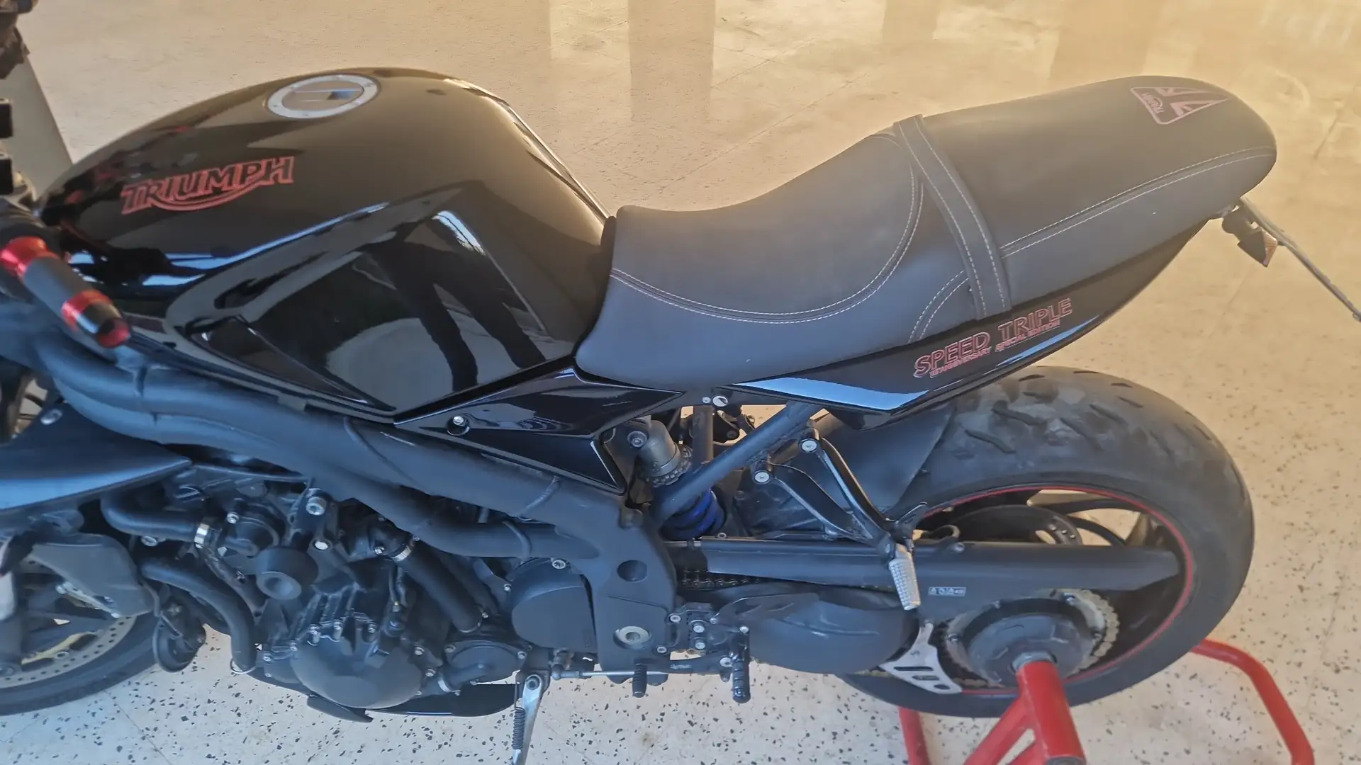 Triumph Speed Triple 1050 15° ANNIVERSARIO special edition Negru - 2